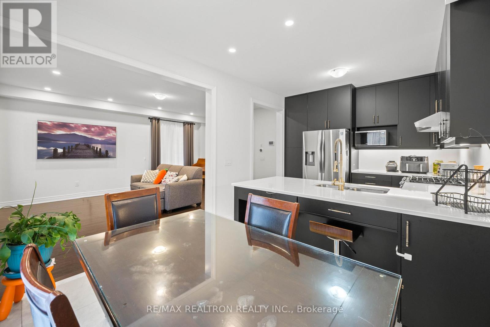 10 Neilly Terrace, Bradford West Gwillimbury, Ontario  L3Z 4K9 - Photo 22 - N13011004