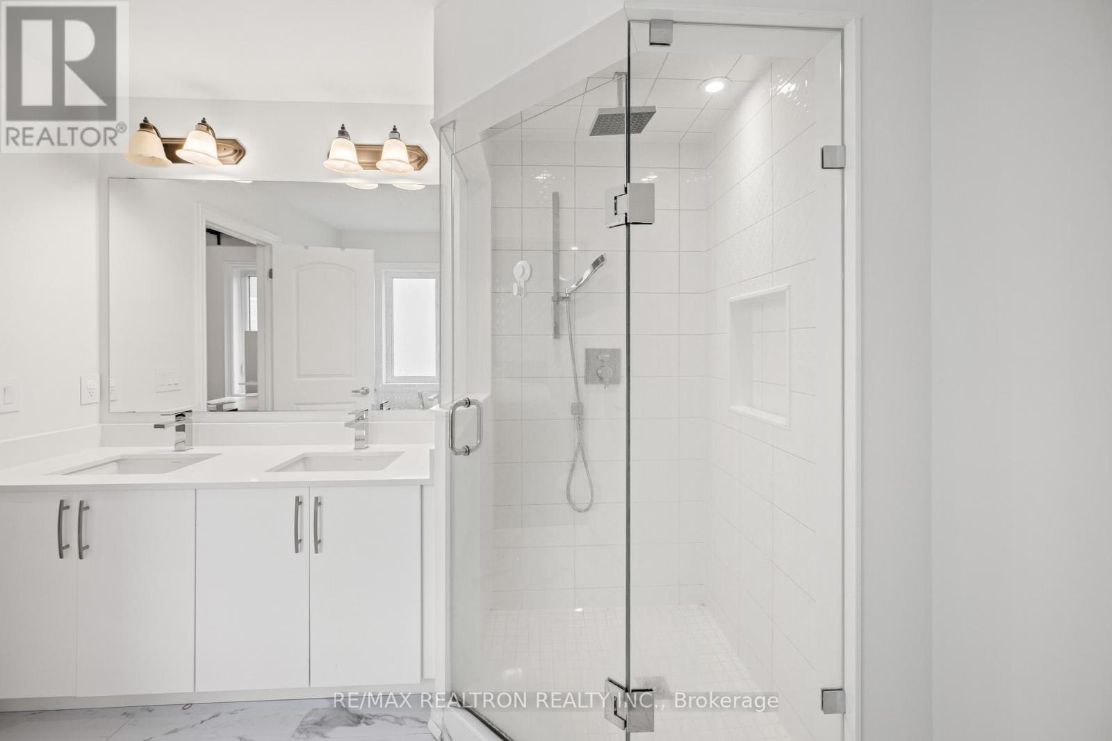 10 Neilly Terrace, Bradford West Gwillimbury, Ontario  L3Z 4K9 - Photo 31 - N13011004