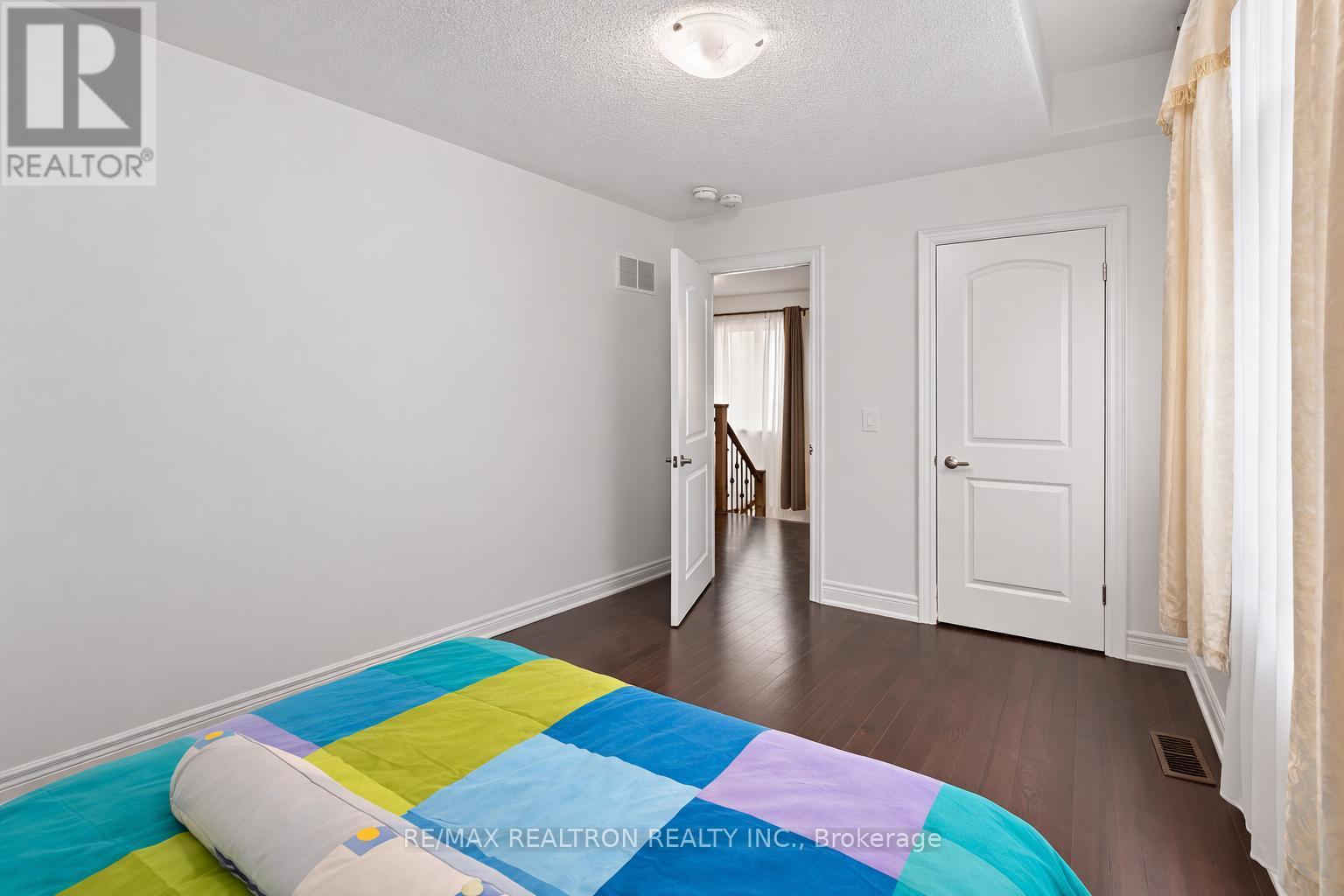 10 Neilly Terrace, Bradford West Gwillimbury, Ontario  L3Z 4K9 - Photo 36 - N13011004