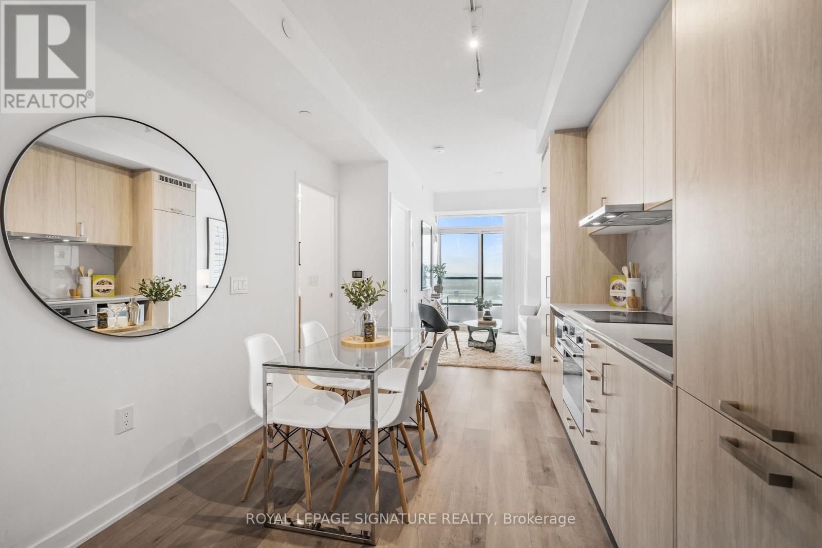 1101 - 60 Honeycrisp Crescent, Vaughan, Ontario  L4K 0N5 - Photo 3 - N13011046