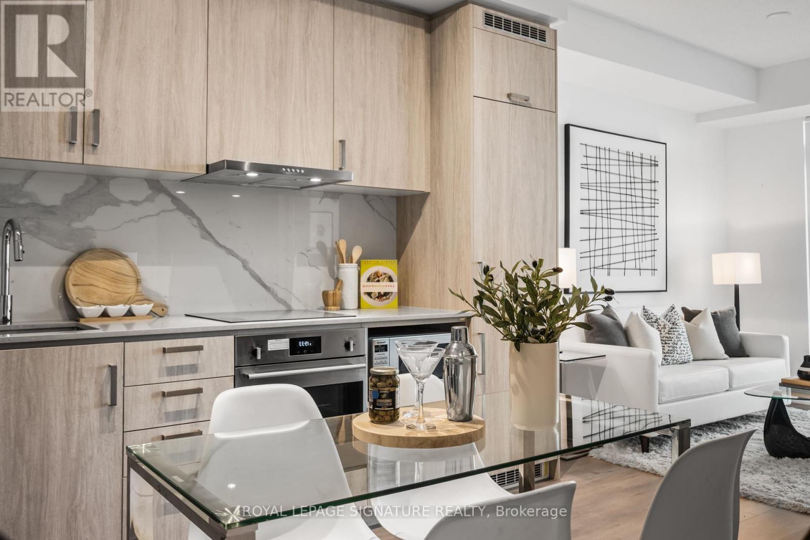 1101 - 60 Honeycrisp Crescent, Vaughan, Ontario  L4K 0N5 - Photo 8 - N13011046