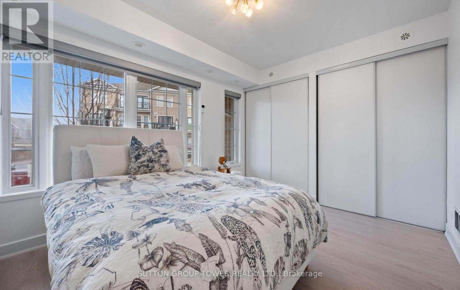 C26 - 26 Bruce Street, Vaughan, Ontario  L4L 0H4 - Photo 13 - N13011056