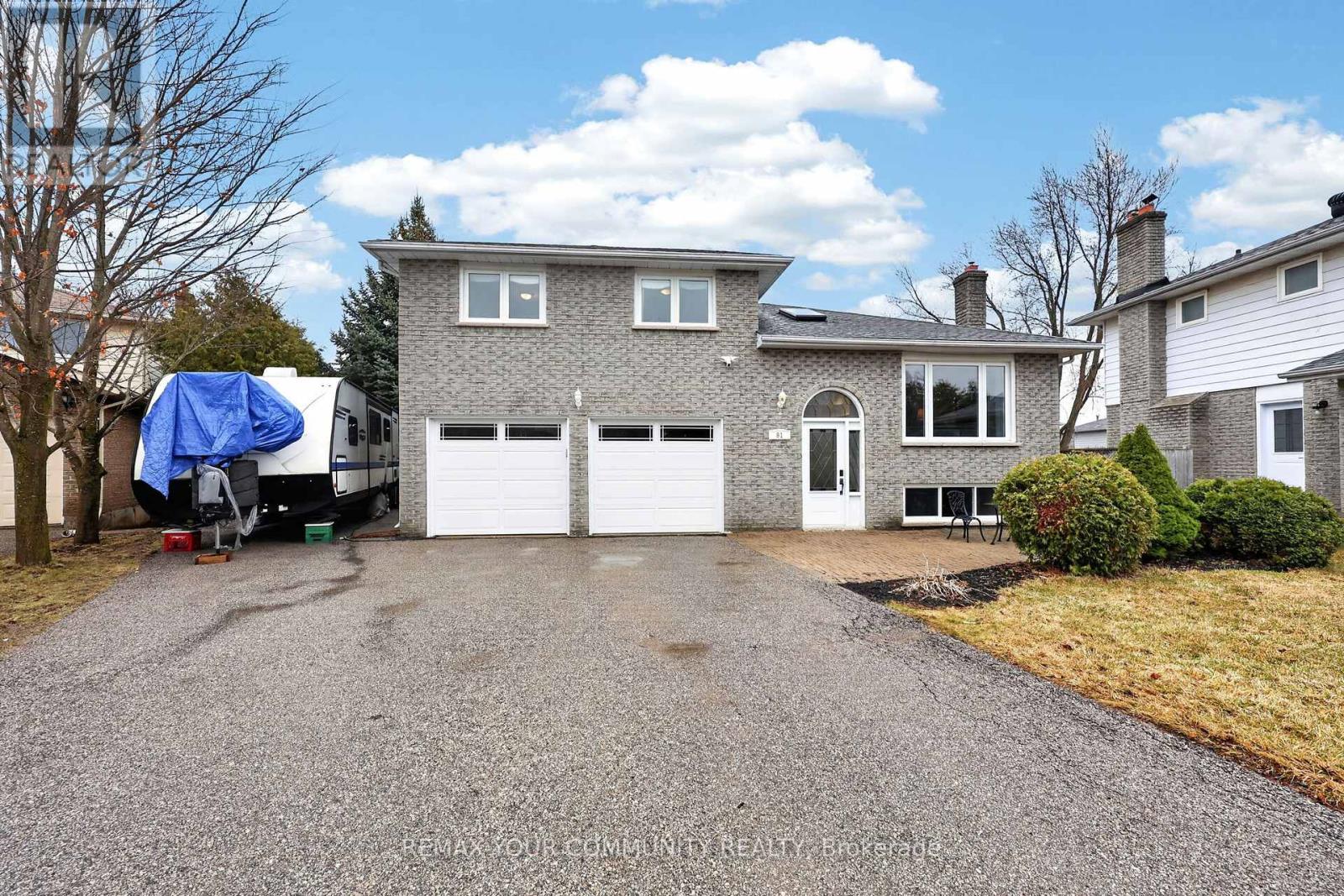 81 CROWN CRESCENT, Bradford West Gwillimbury, Ontario