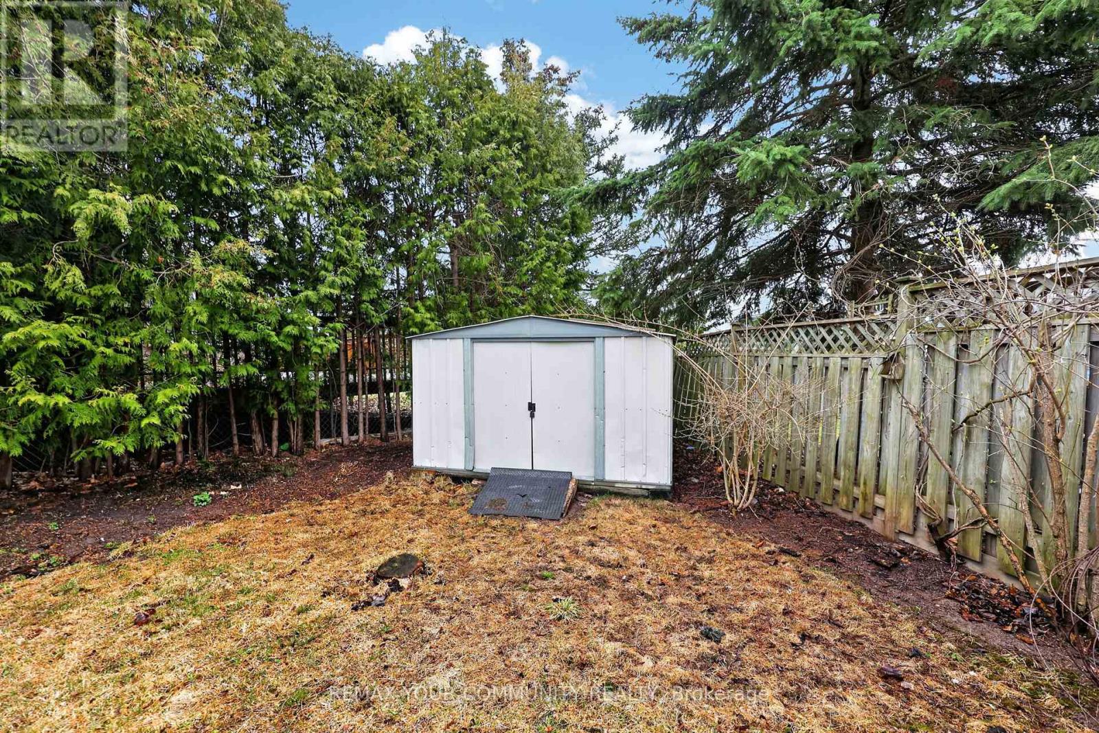 81 Crown Crescent, Bradford West Gwillimbury, Ontario  L3Z 2M2 - Photo 31 - N13011070