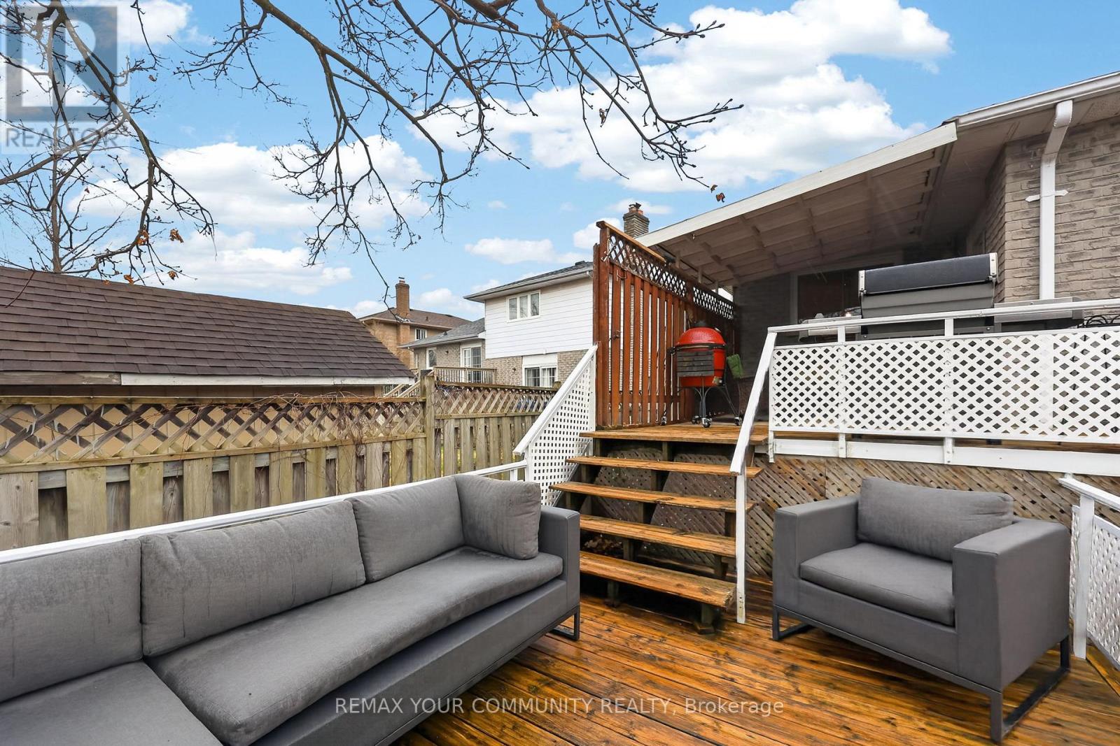 81 Crown Crescent, Bradford West Gwillimbury, Ontario  L3Z 2M2 - Photo 35 - N13011070