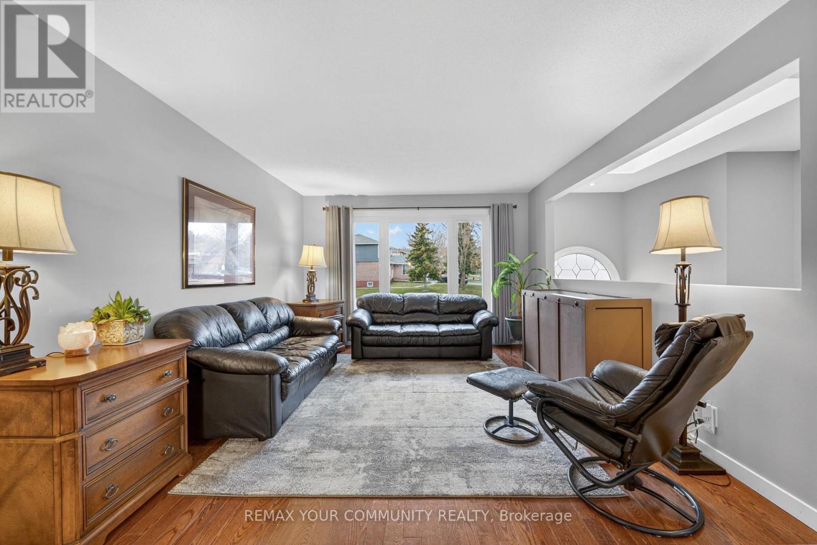 81 Crown Crescent, Bradford West Gwillimbury, Ontario  L3Z 2M2 - Photo 7 - N13011070