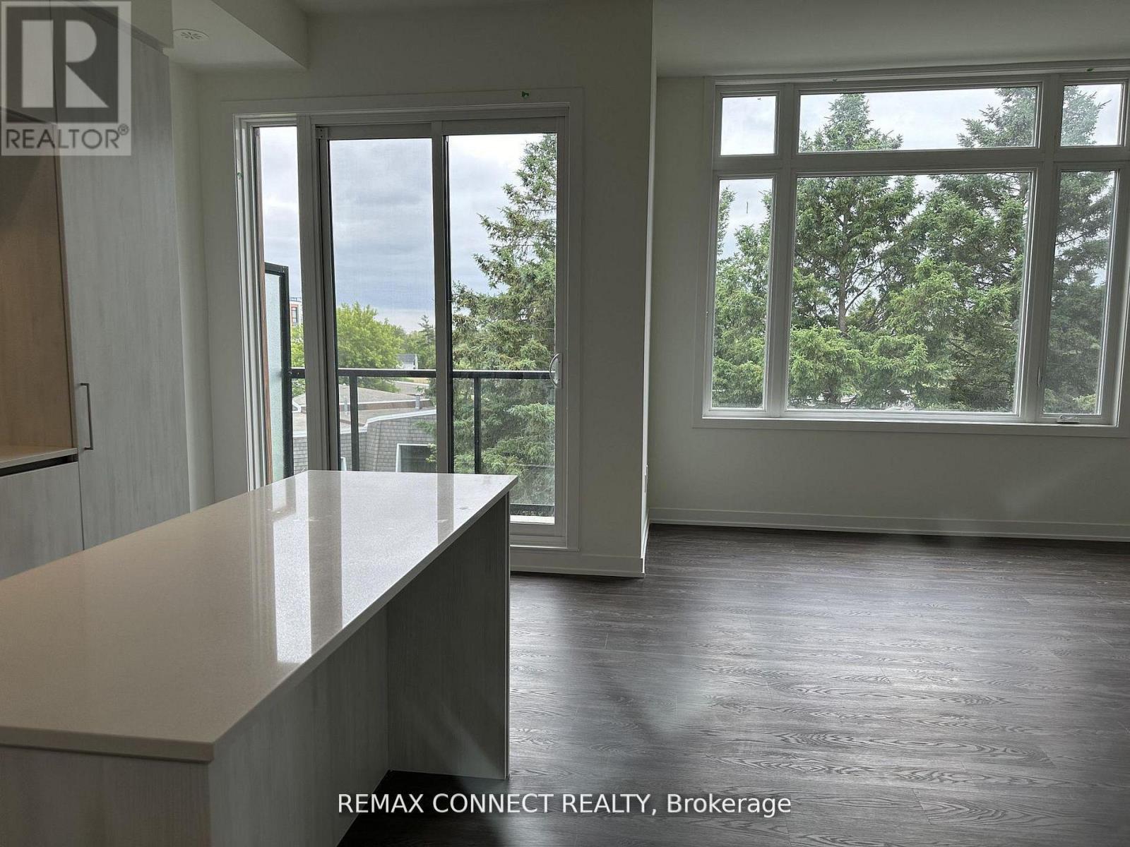 1518 - 11 David Eyer Road, Richmond Hill, Ontario  L4S 0N2 - Photo 4 - N13011082