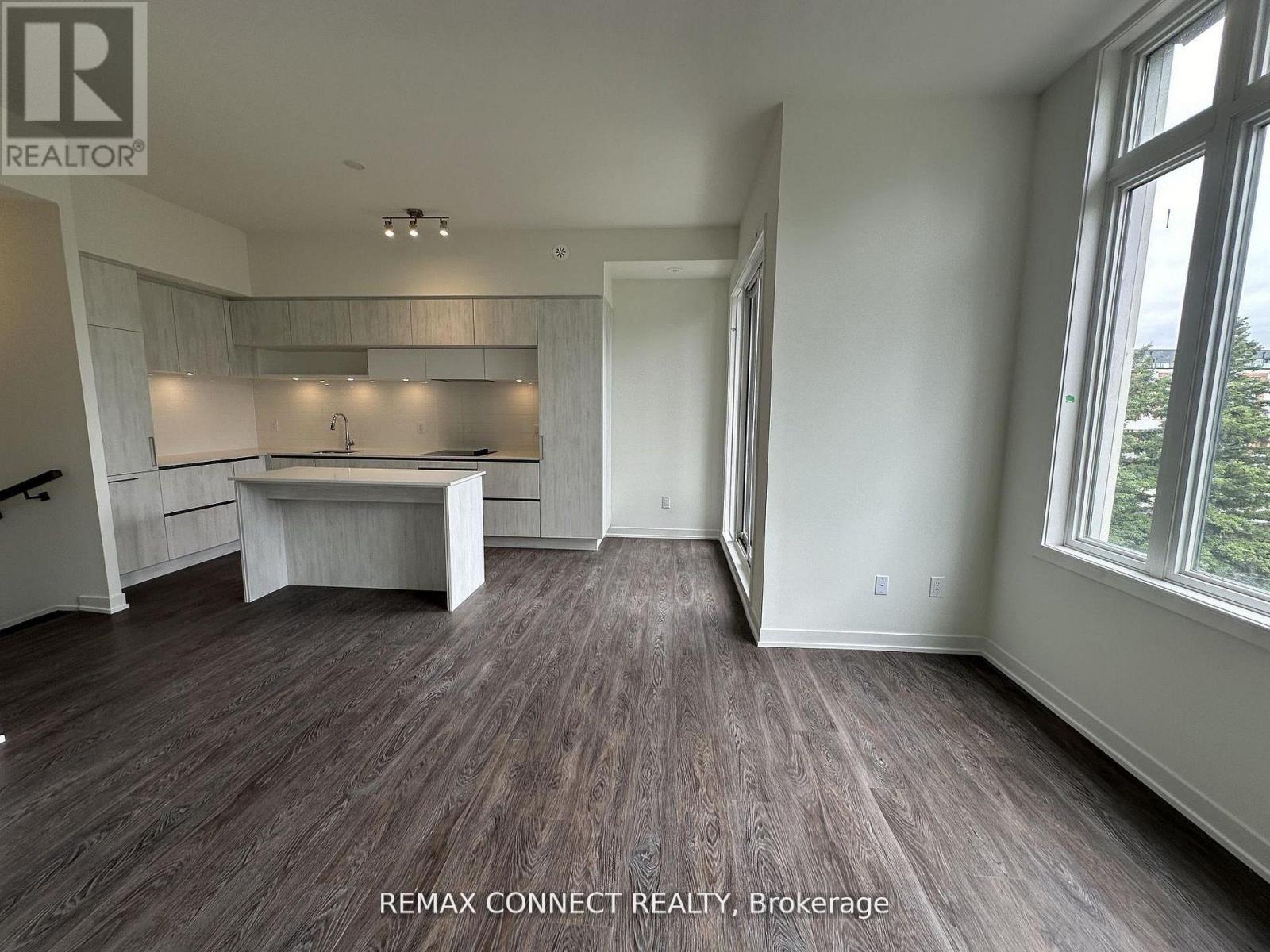 1518 - 11 David Eyer Road, Richmond Hill, Ontario  L4S 0N2 - Photo 6 - N13011082