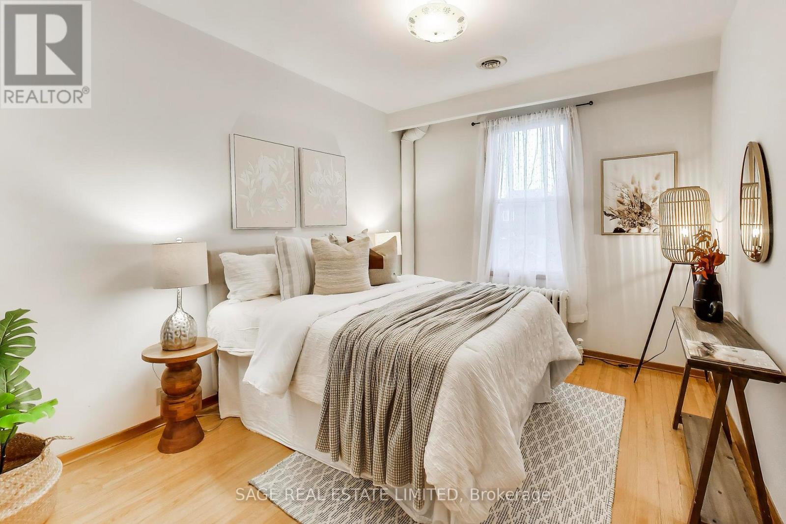 192 Westmount Avenue, Toronto, Ontario  M6E 3M8 - Photo 17 - W13010104