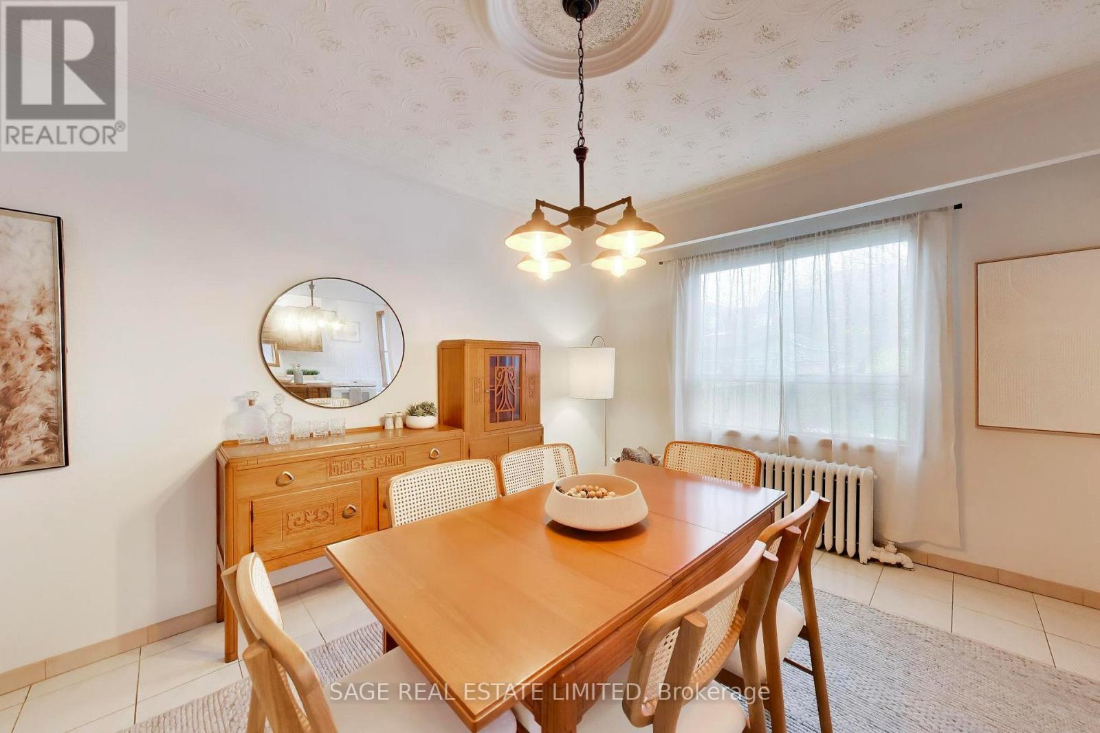 192 Westmount Avenue, Toronto, Ontario  M6E 3M8 - Photo 10 - W13010104