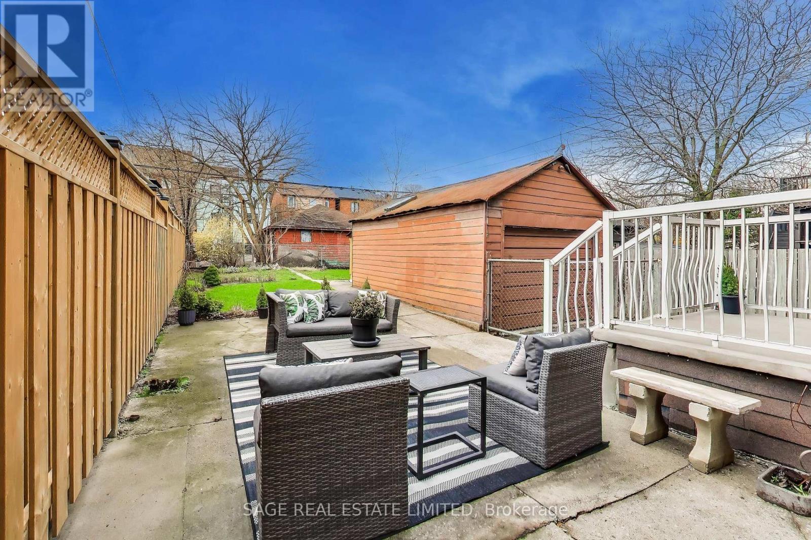 192 Westmount Avenue, Toronto, Ontario  M6E 3M8 - Photo 39 - W13010104