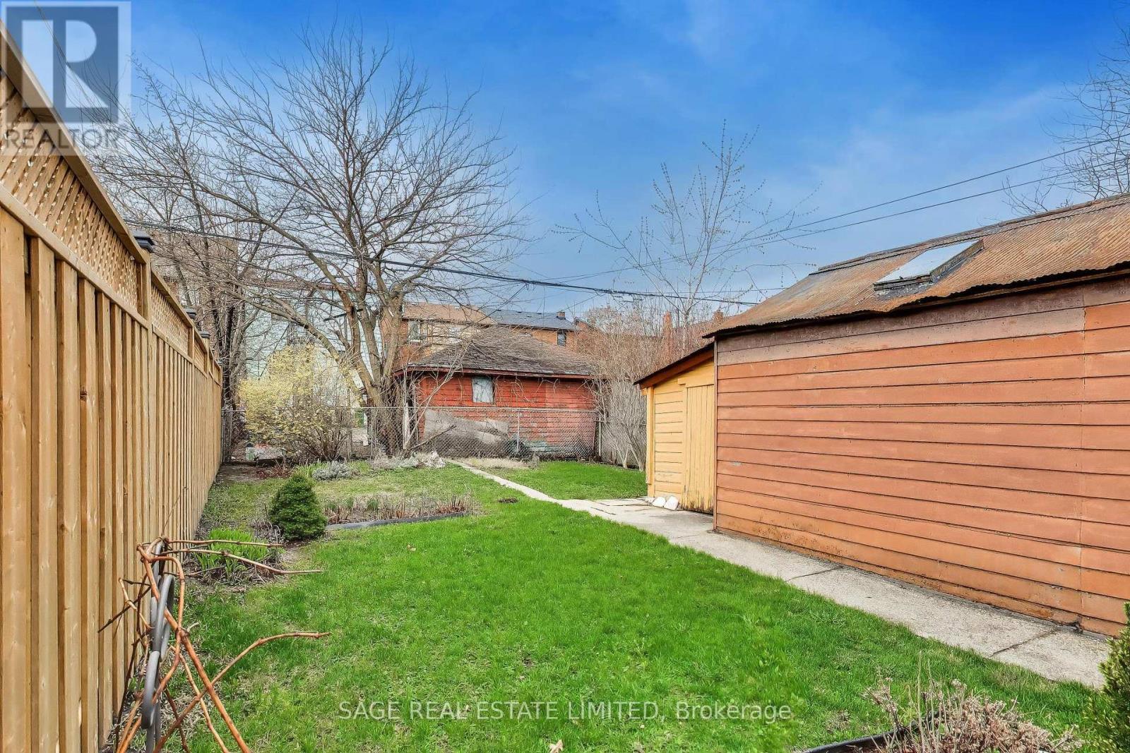 192 Westmount Avenue, Toronto, Ontario  M6E 3M8 - Photo 40 - W13010104