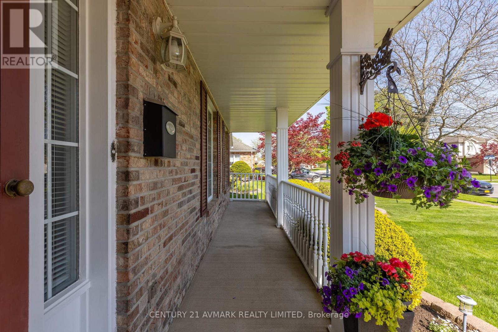 154 Michael Drive, Welland, Ontario  L3C 7B7 - Photo 4 - X13011044