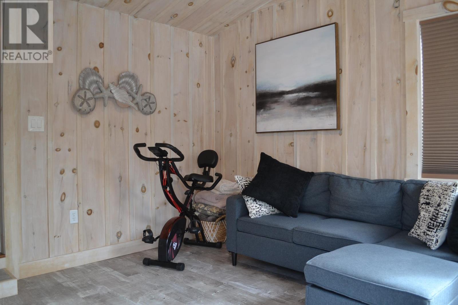 8 Gay Avenue, Charlottetown, Prince Edward Island  C1A 2N3 - Photo 17 - 202607748