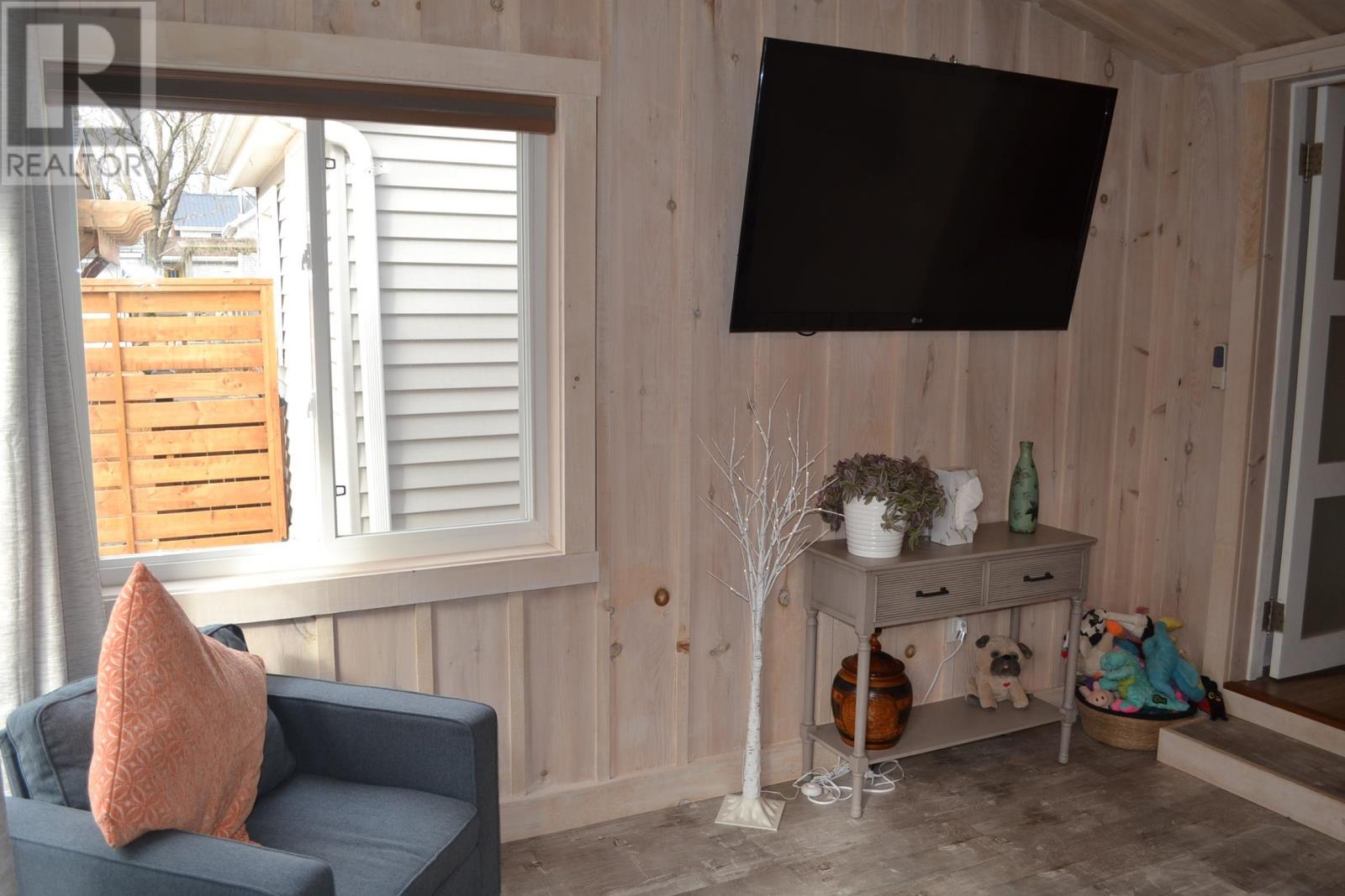 8 Gay Avenue, Charlottetown, Prince Edward Island  C1A 2N3 - Photo 18 - 202607748