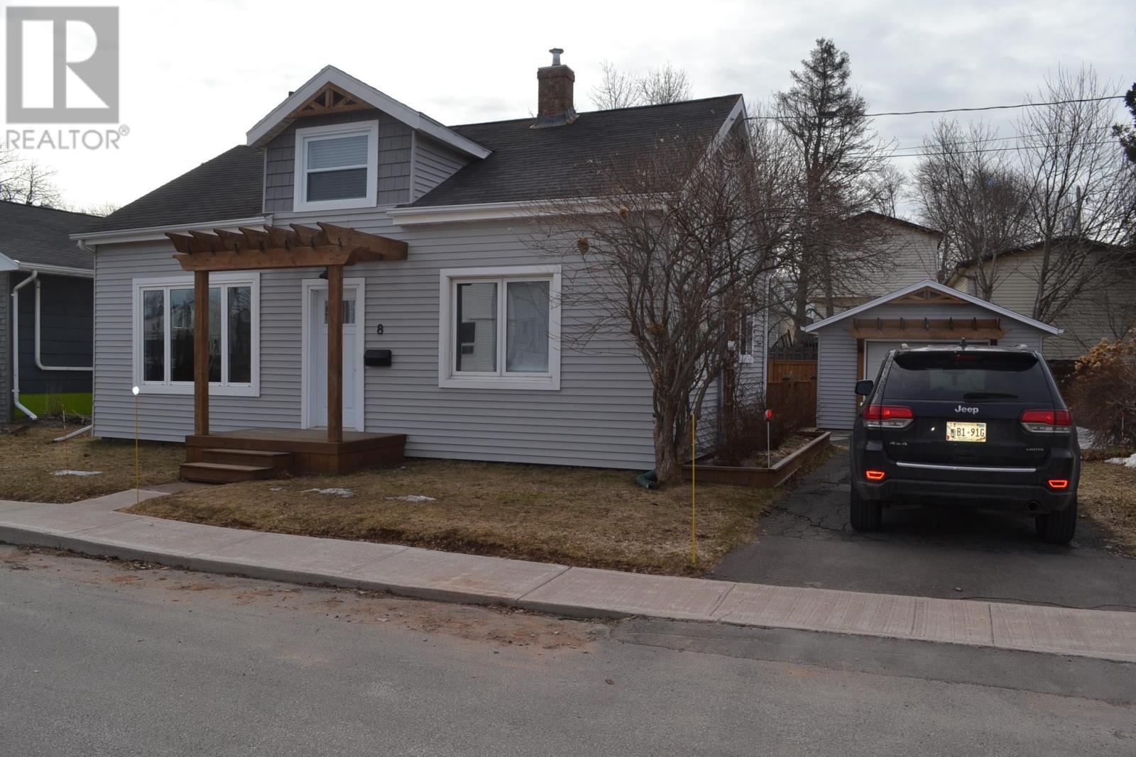 8 Gay Avenue, Charlottetown, Prince Edward Island  C1A 2N3 - Photo 2 - 202607748