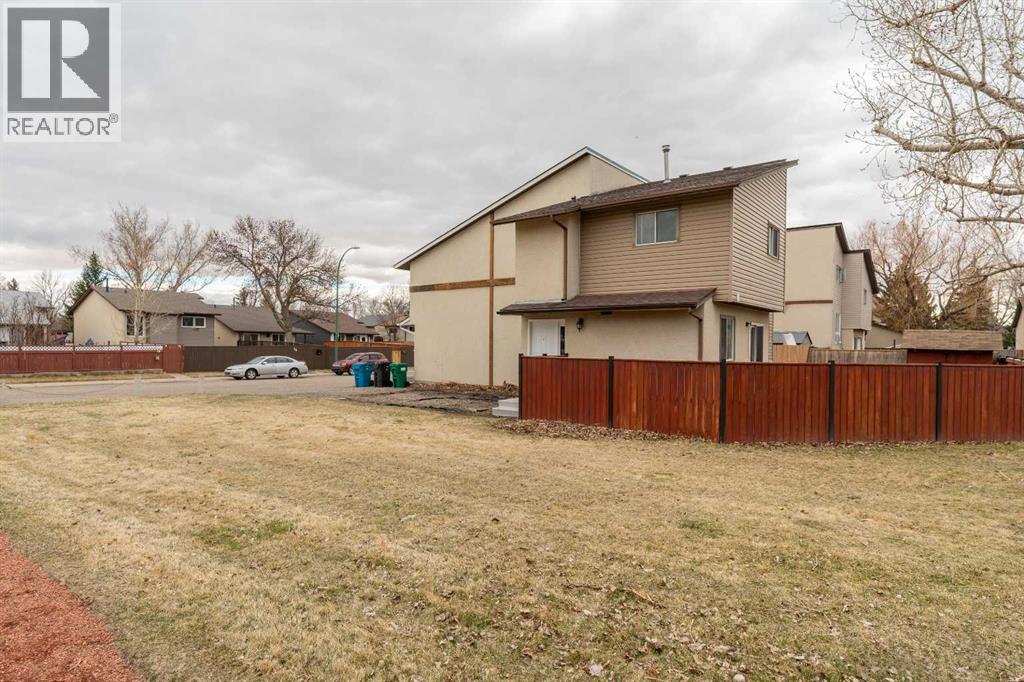 19 Columbia Place W, Lethbridge, Alberta  T1K 5A8 - Photo 3 - A2302378