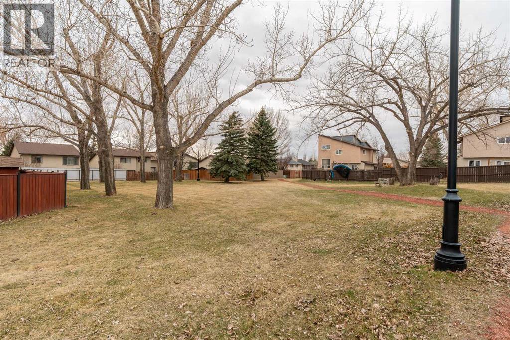 19 Columbia Place W, Lethbridge, Alberta  T1K 5A8 - Photo 34 - A2302378