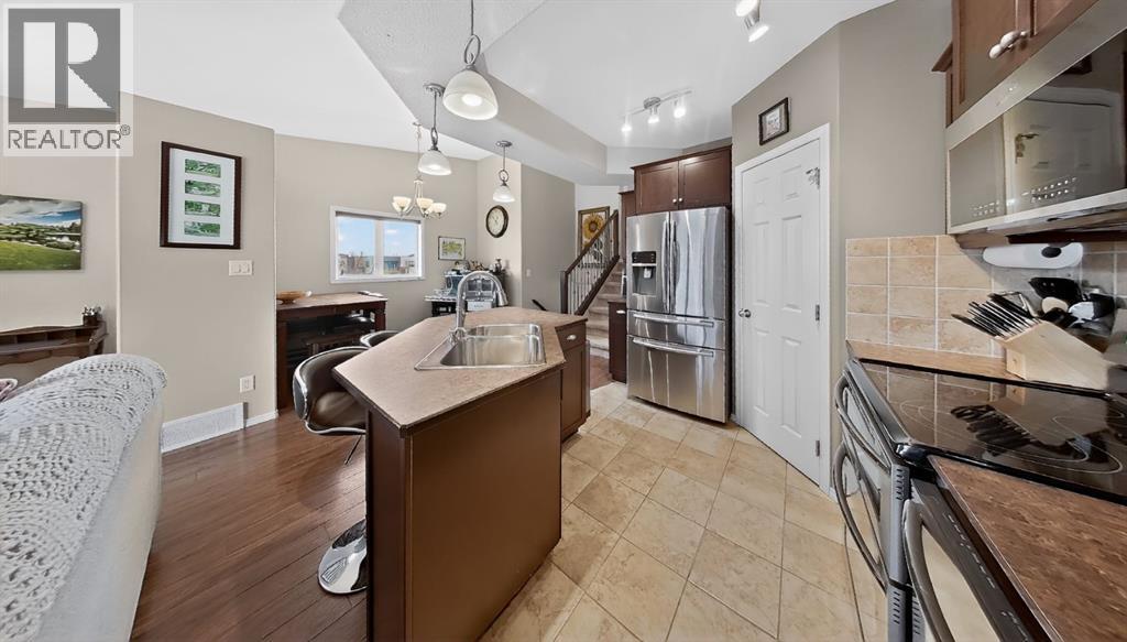 645 Silkstone Point W, Lethbridge, Alberta  T1J 4C5 - Photo 9 - A2276668