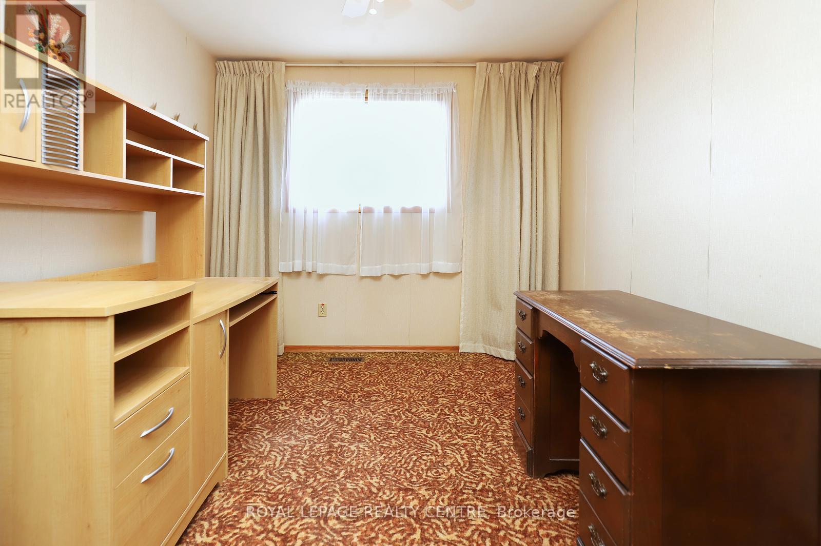 3390 Frobex Court, Mississauga, Ontario  L5C 2B5 - Photo 33 - W13010982