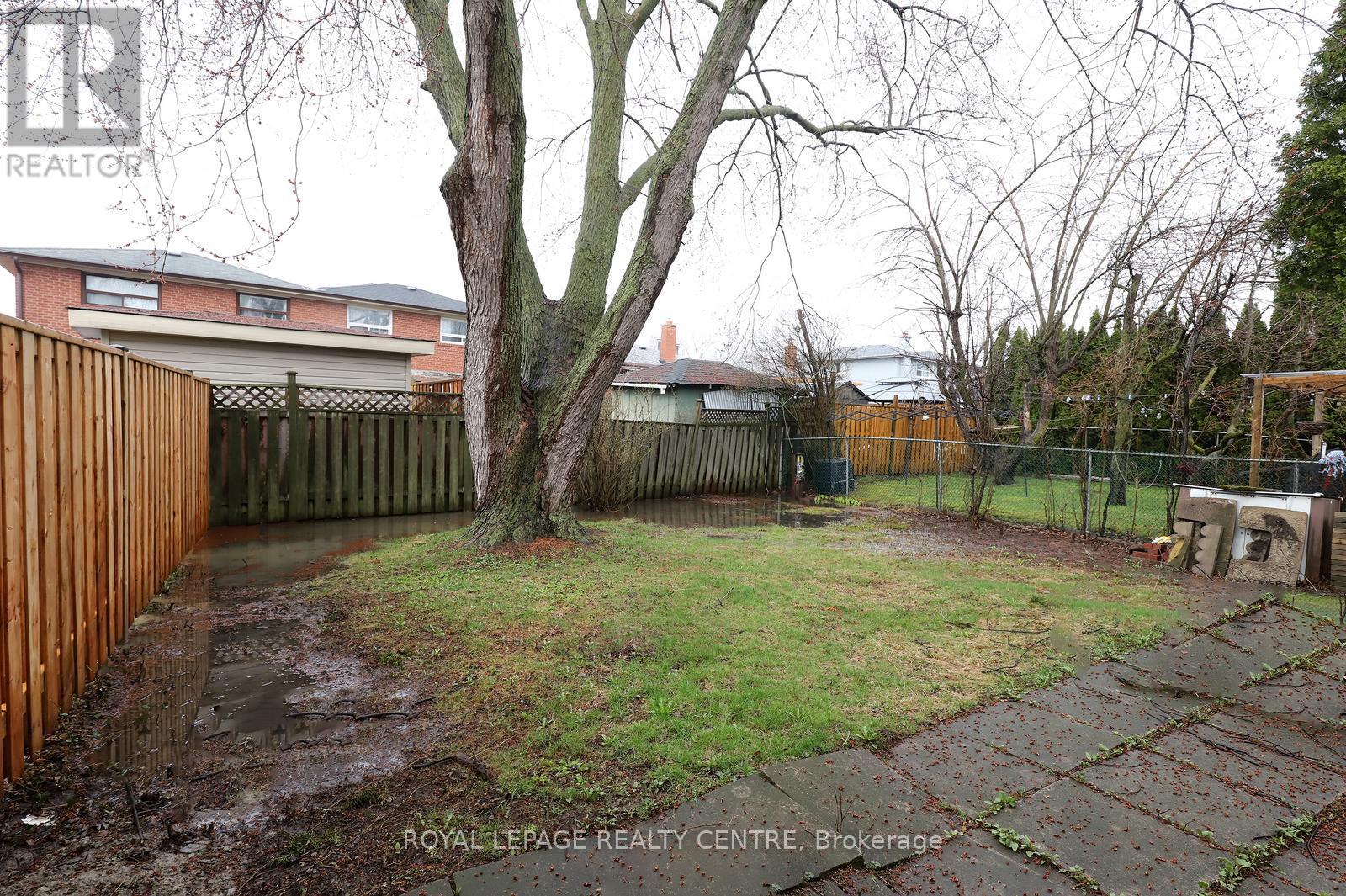 3390 Frobex Court, Mississauga, Ontario  L5C 2B5 - Photo 40 - W13010982