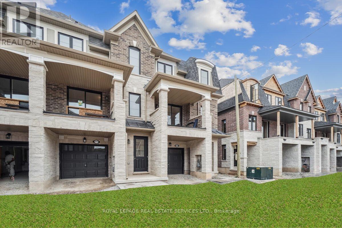 2096 FAIRMONT COMMON, Burlington, Ontario