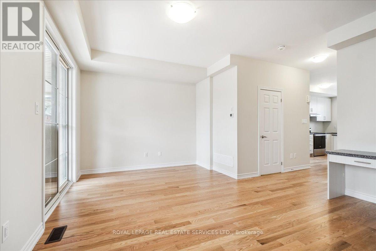 2096 Fairmont Common, Burlington, Ontario  L7P 0V8 - Photo 19 - W13010990