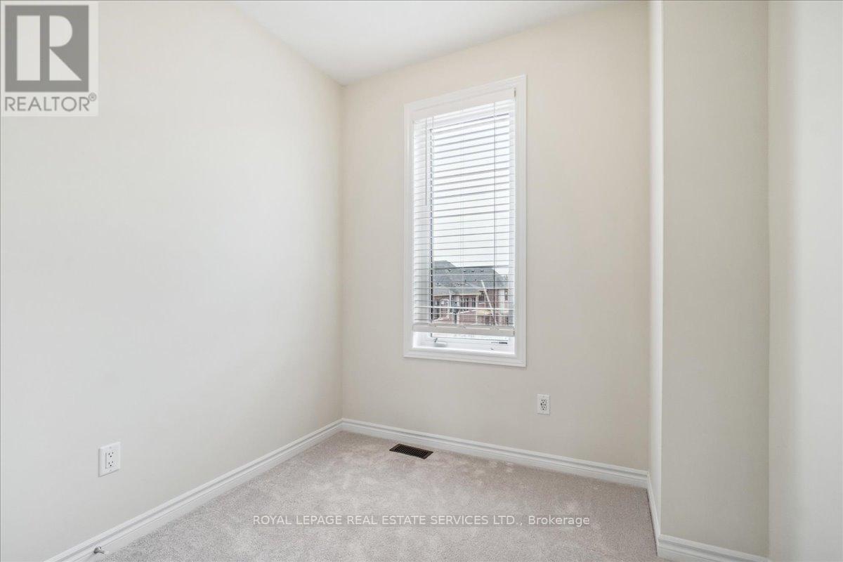 2096 Fairmont Common, Burlington, Ontario  L7P 0V8 - Photo 32 - W13010990