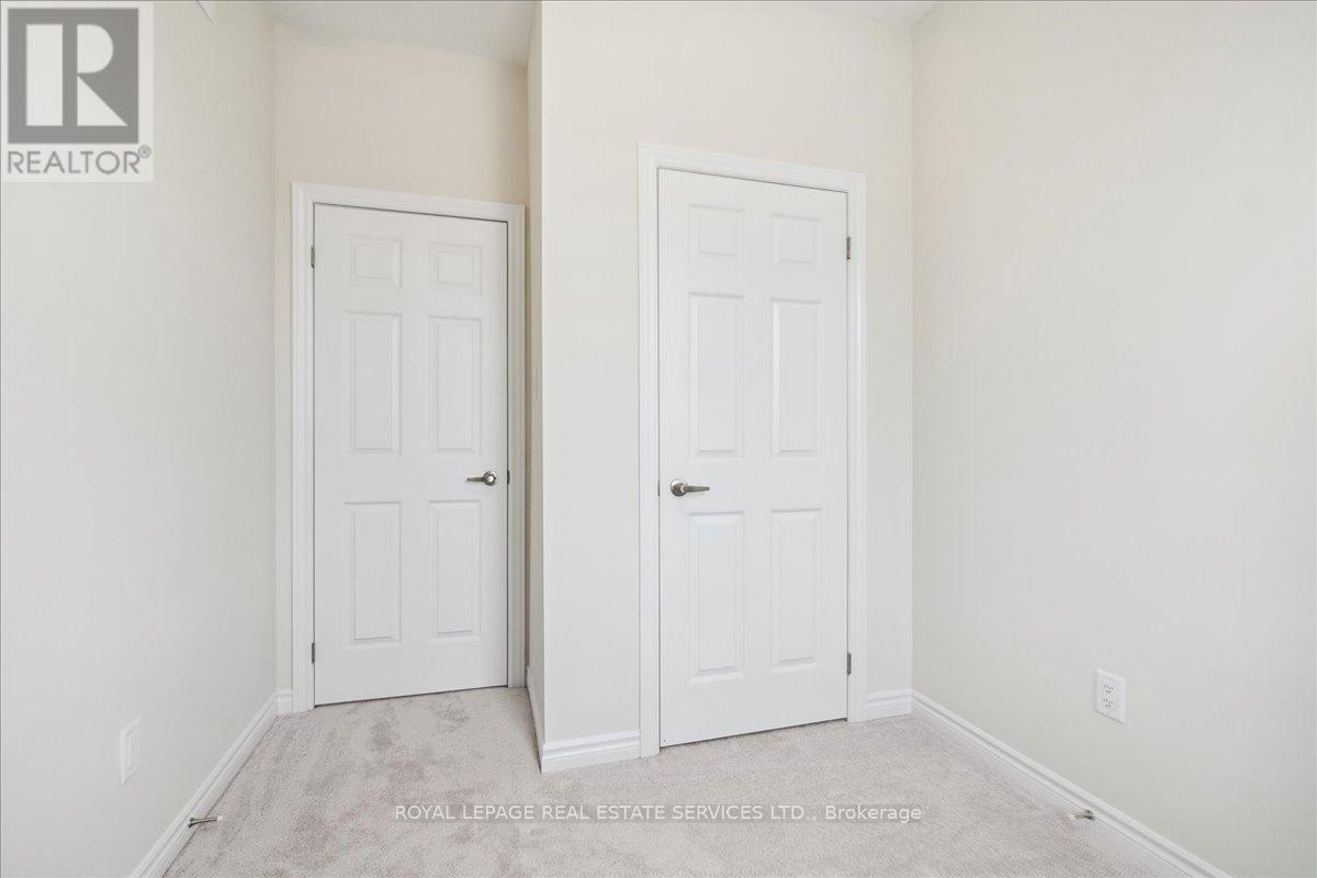 2096 Fairmont Common, Burlington, Ontario  L7P 0V8 - Photo 33 - W13010990