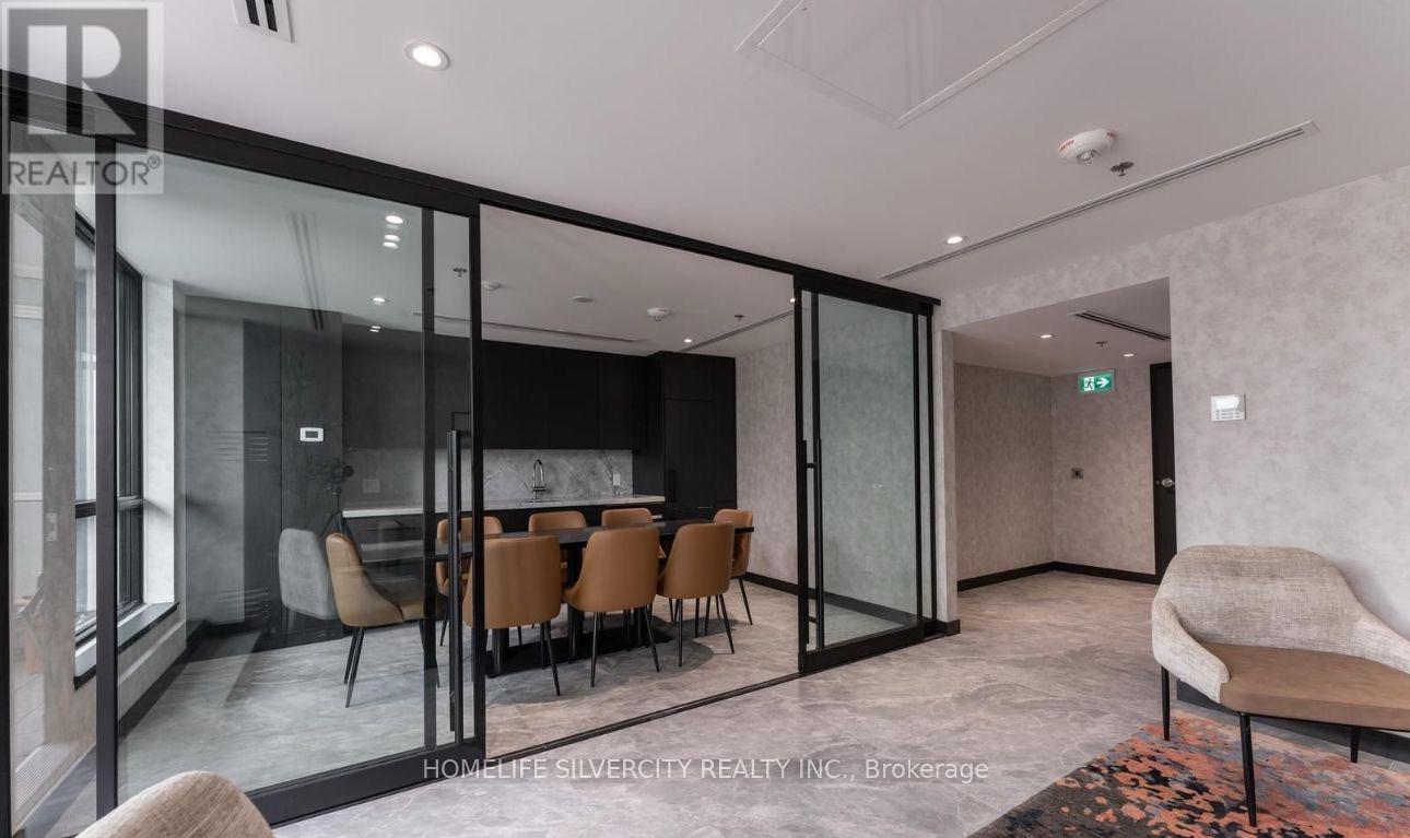 320 - 3005 Pine Glen Road, Oakville, Ontario  L6M 4J3 - Photo 4 - W13011008