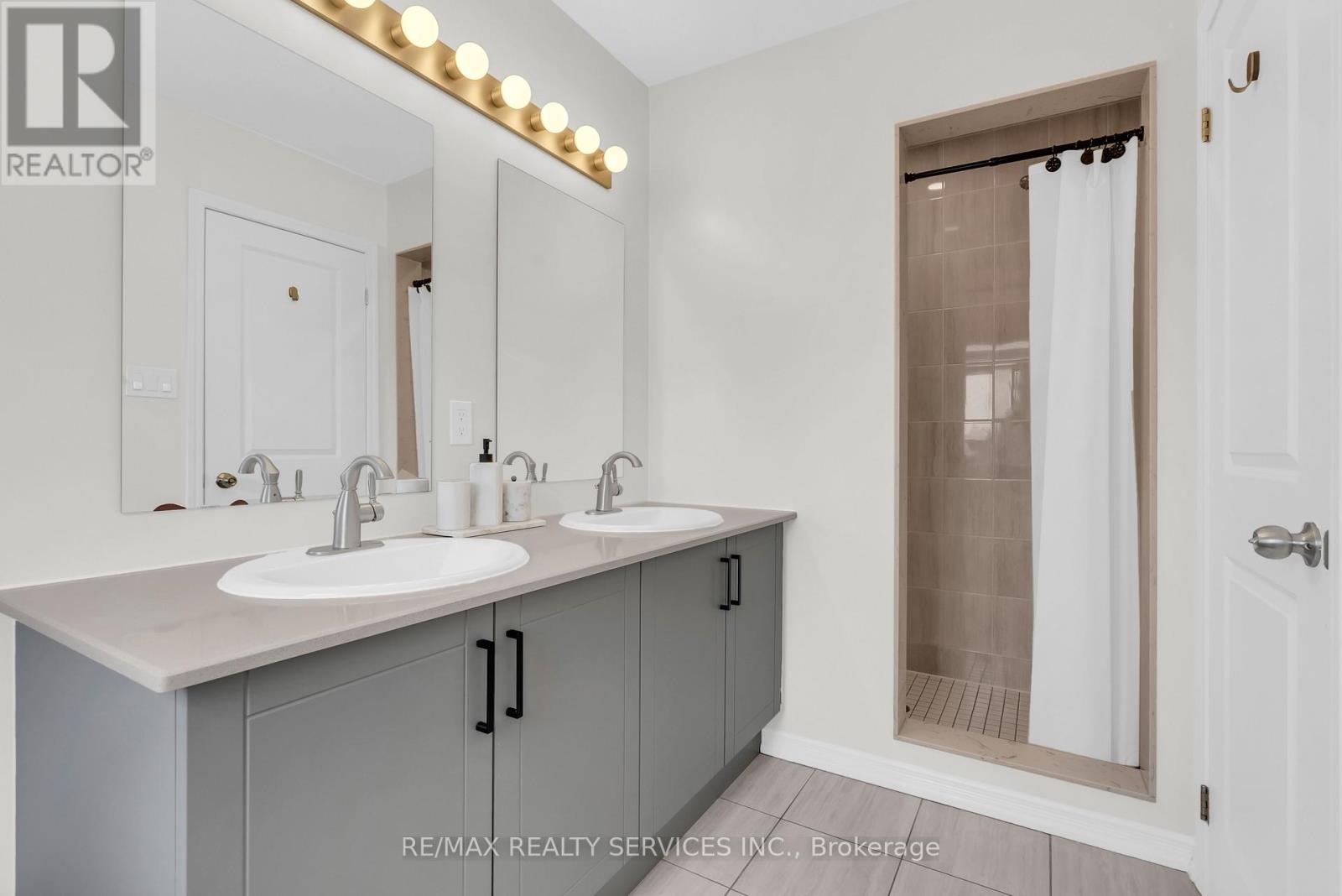 1801 Mitoff Place, Mississauga (Rathwood), Ontario  L4W 0E8 - Photo 15 - W13011010