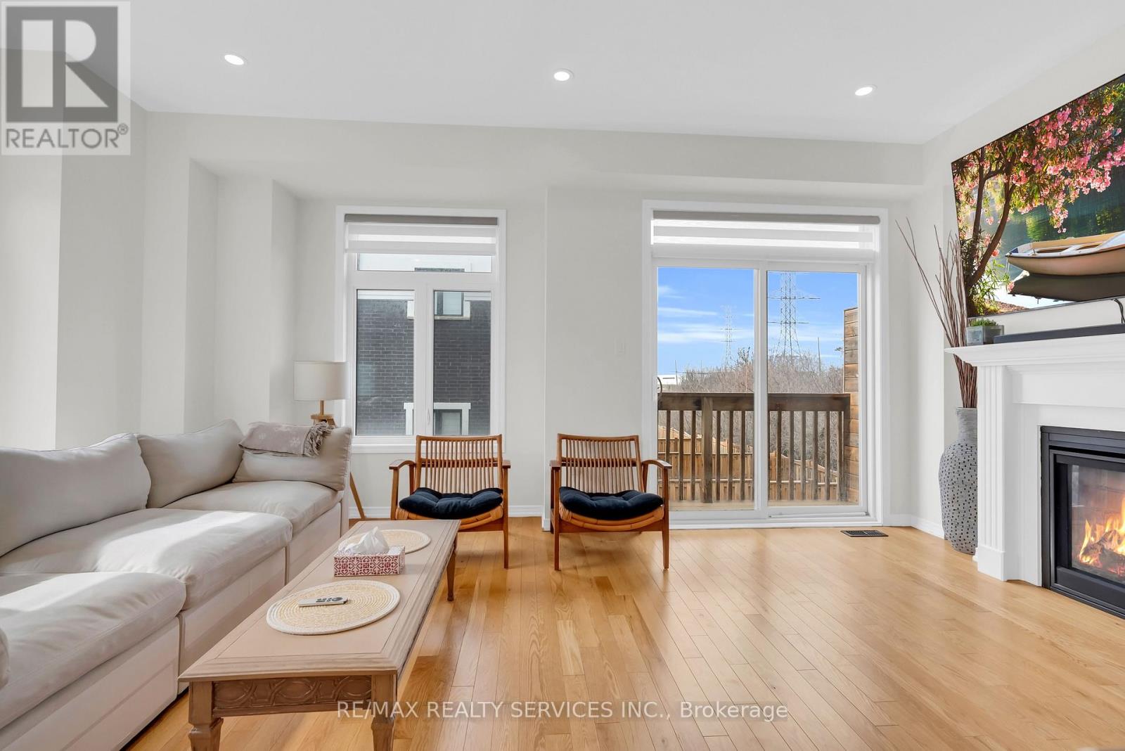 1801 Mitoff Place, Mississauga (Rathwood), Ontario  L4W 0E8 - Photo 8 - W13011010