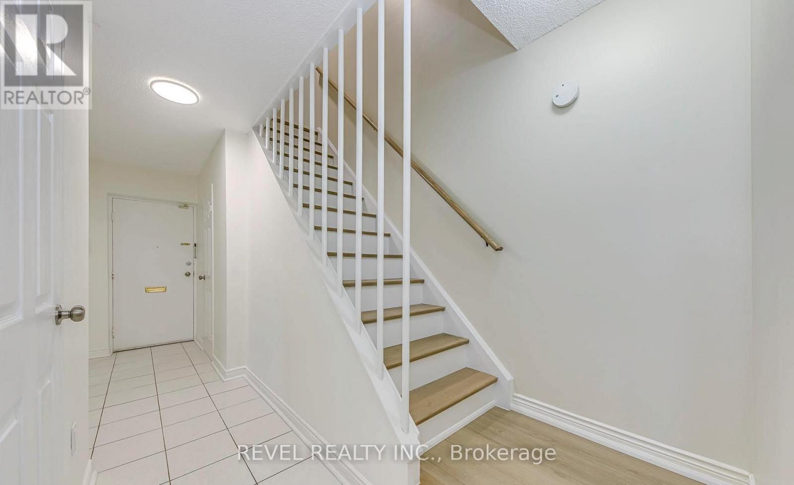 24 - 2035 South Millway Drive, Mississauga, Ontario  L5L 1R7 - Photo 20 - W13011020