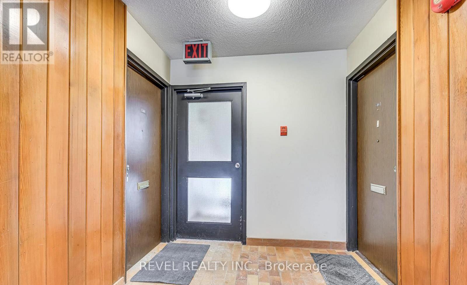 24 - 2035 South Millway Drive, Mississauga, Ontario  L5L 1R7 - Photo 3 - W13011020