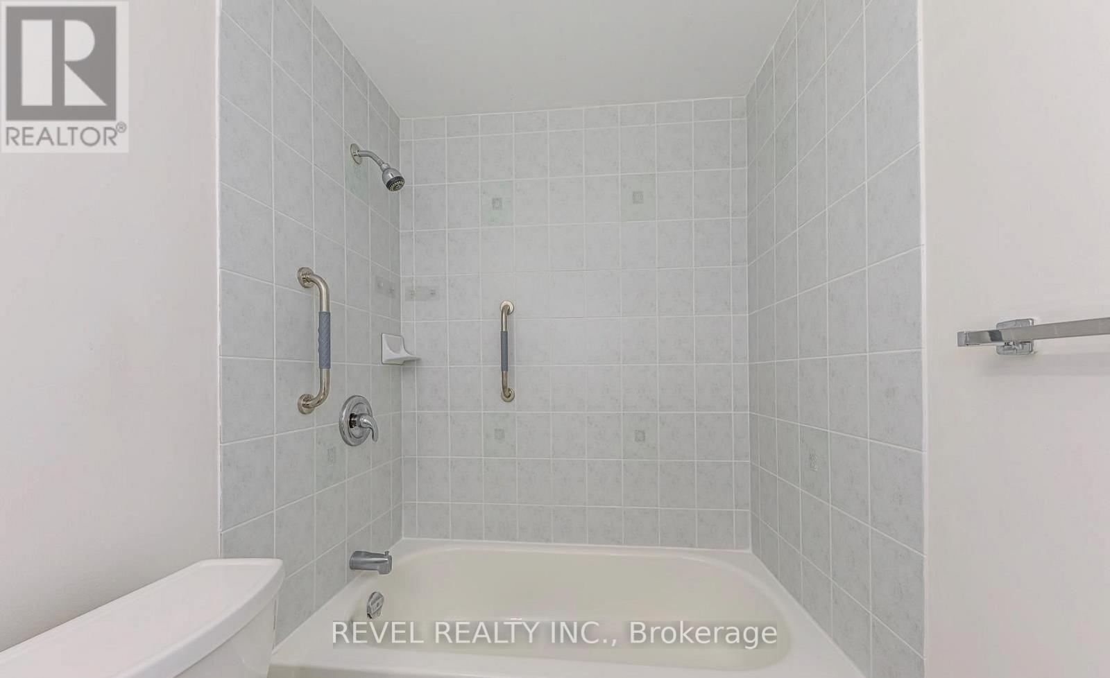 24 - 2035 South Millway Drive, Mississauga, Ontario  L5L 1R7 - Photo 31 - W13011020