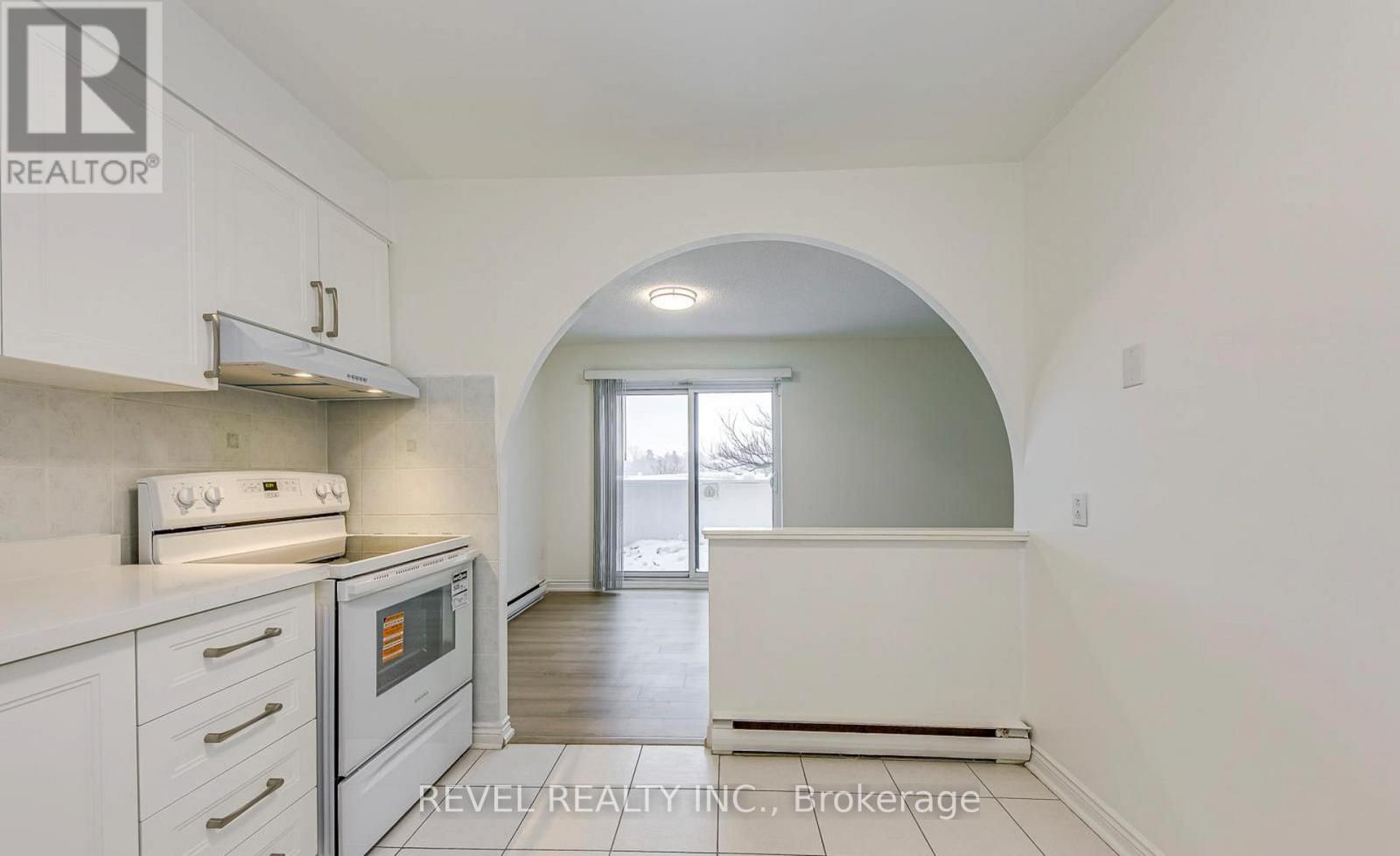 24 - 2035 South Millway Drive, Mississauga, Ontario  L5L 1R7 - Photo 9 - W13011020