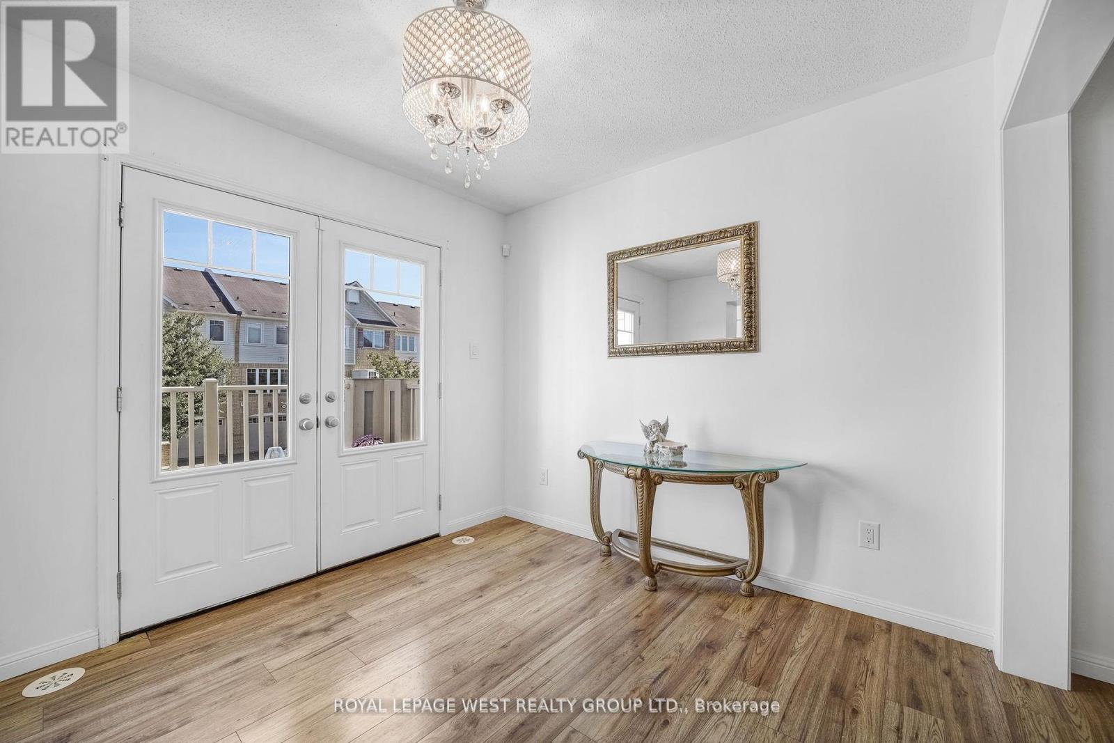 551 Pharo Point, Milton, Ontario  L9T 8H6 - Photo 12 - W13011030