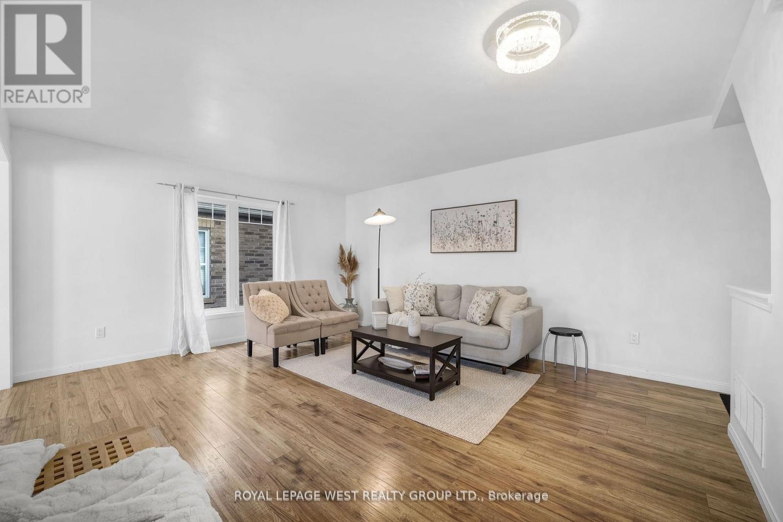 551 Pharo Point, Milton, Ontario  L9T 8H6 - Photo 9 - W13011030