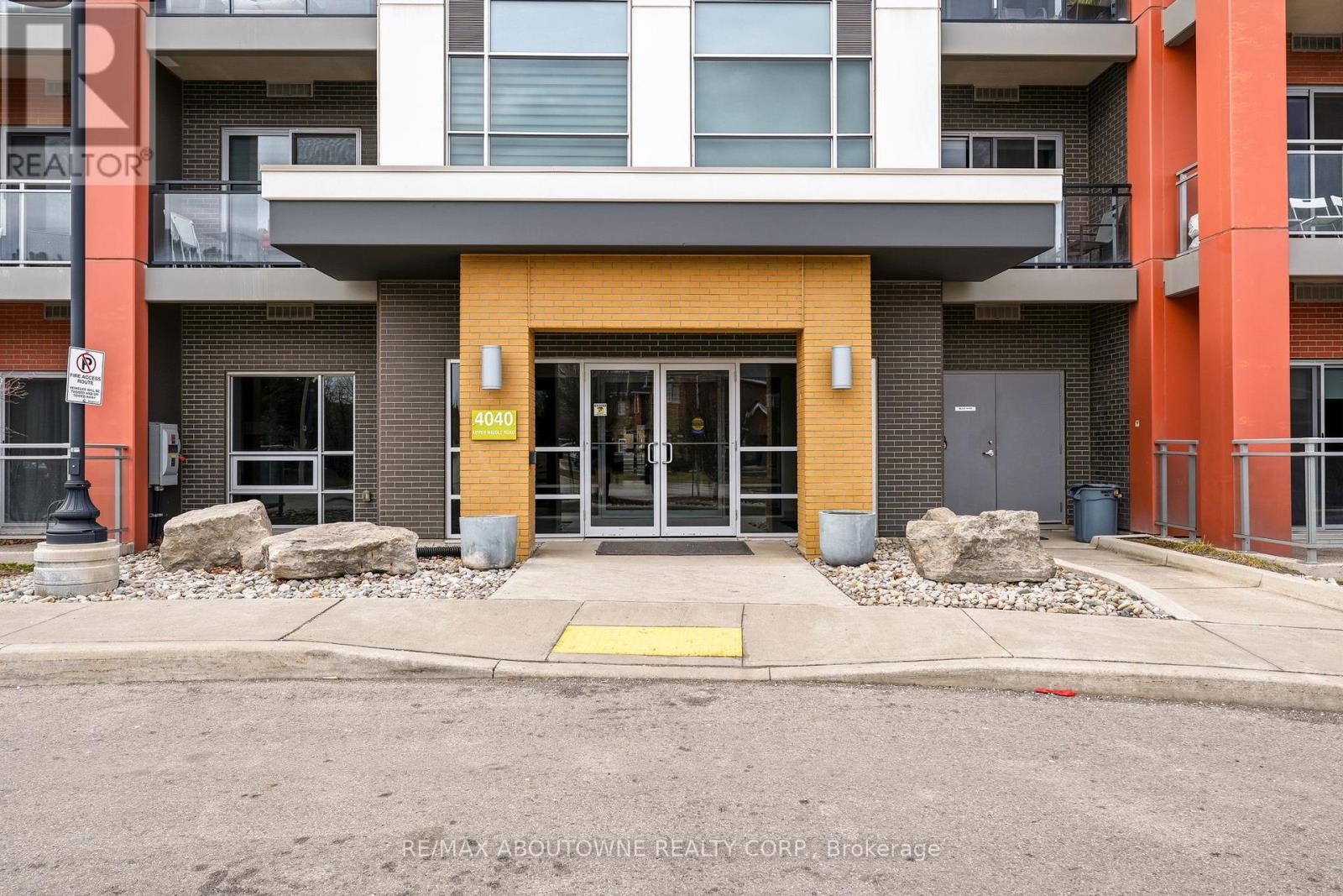 309 - 4040 Upper Middle Road, Burlington, Ontario  L7M 0H2 - Photo 4 - W13011076