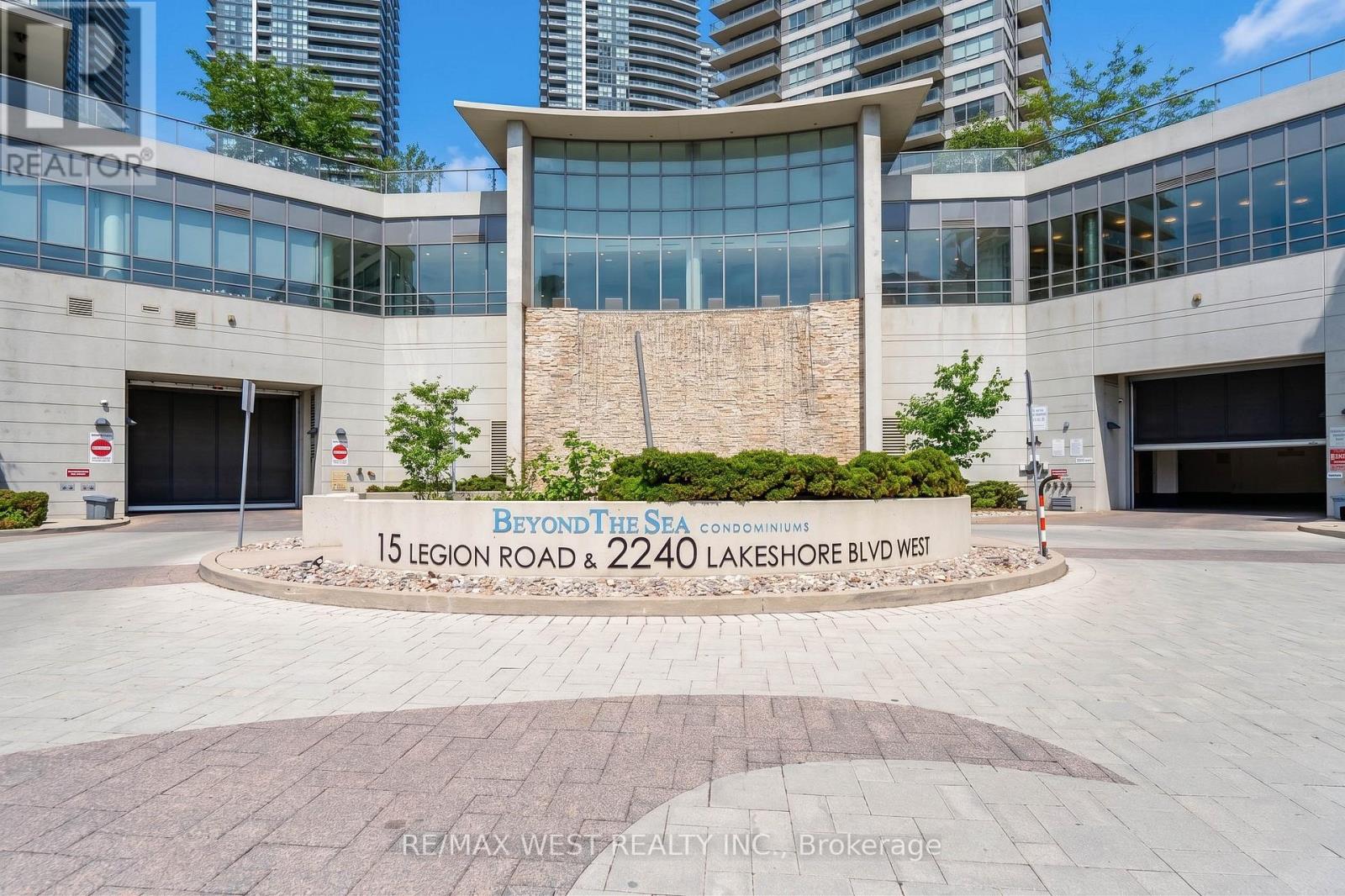 505 - 2240 Lake Shore Boulevard W, Toronto, Ontario  M8V 0B1 - Photo 2 - W13011094