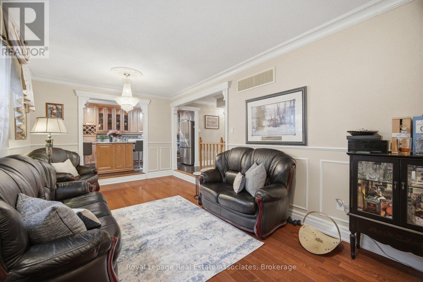 1311 Underwood Drive, Mississauga, Ontario  L4W 3M9 - Photo 15 - W13011096