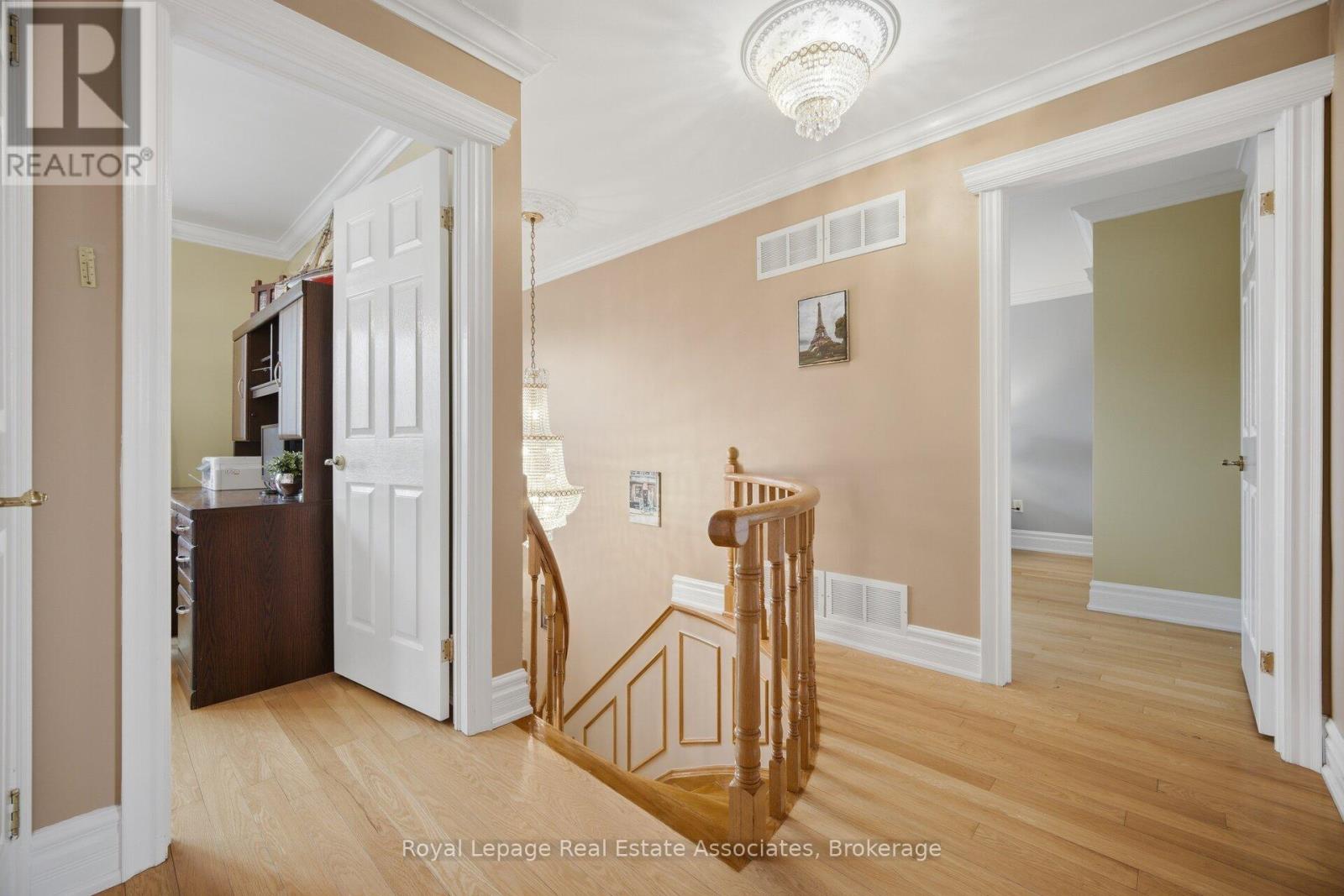 1311 Underwood Drive, Mississauga, Ontario  L4W 3M9 - Photo 19 - W13011096