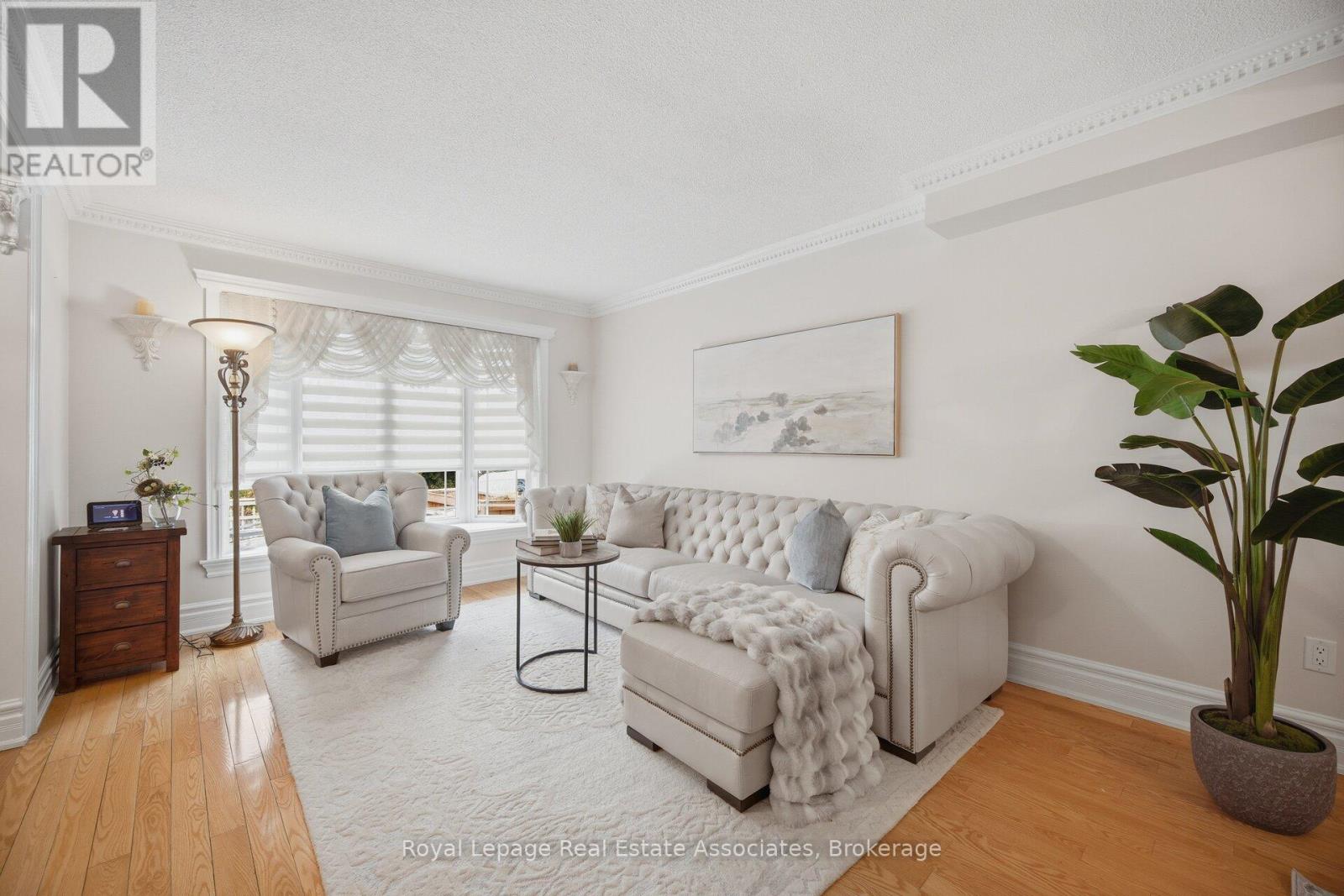 1311 Underwood Drive, Mississauga, Ontario  L4W 3M9 - Photo 5 - W13011096