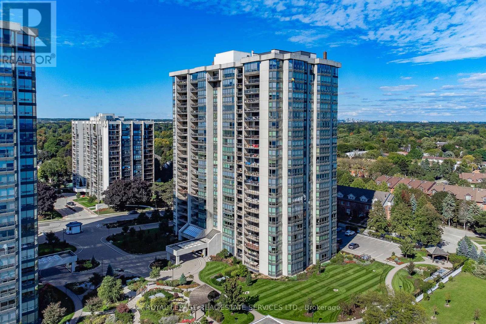 403 - 2170 Marine Drive, Oakville, Ontario  L6L 5V1 - Photo 3 - W13011098