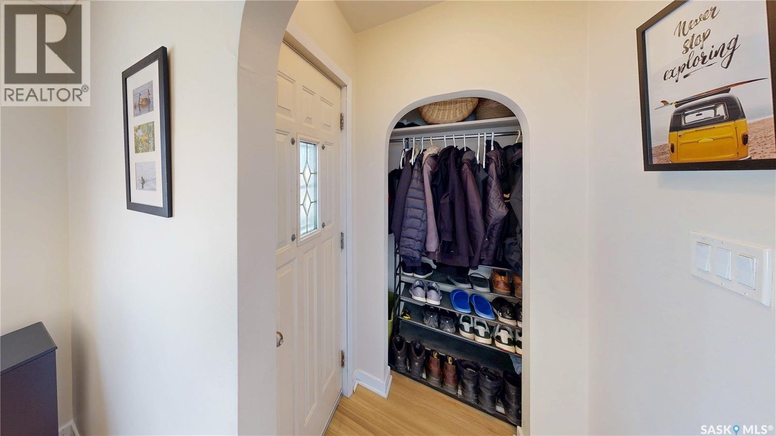 2711 Montreal Crescent, Regina, Saskatchewan  S4P 2W4 - Photo 3 - SK033198