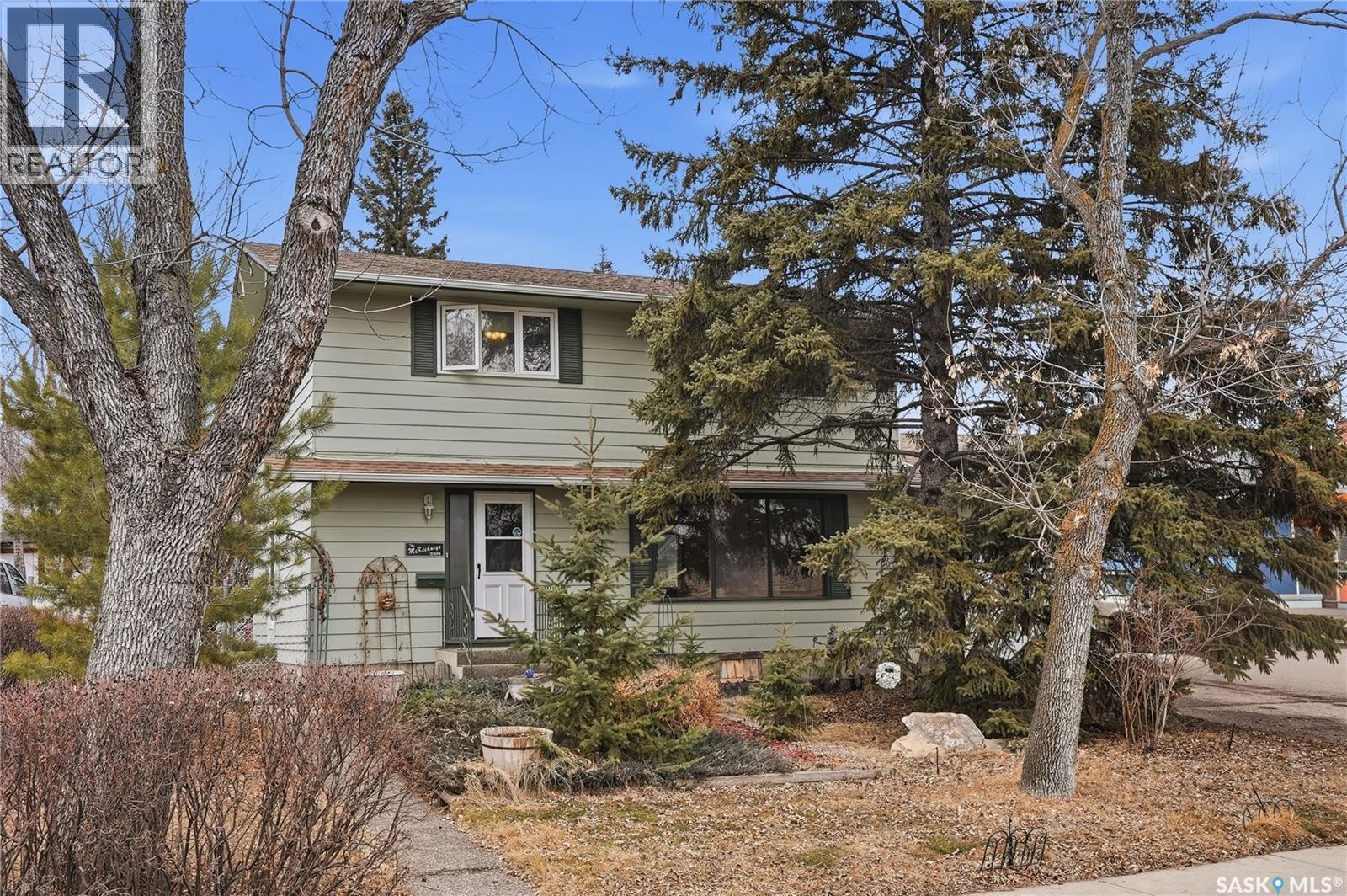 2338 Easthill, Saskatoon, Saskatchewan