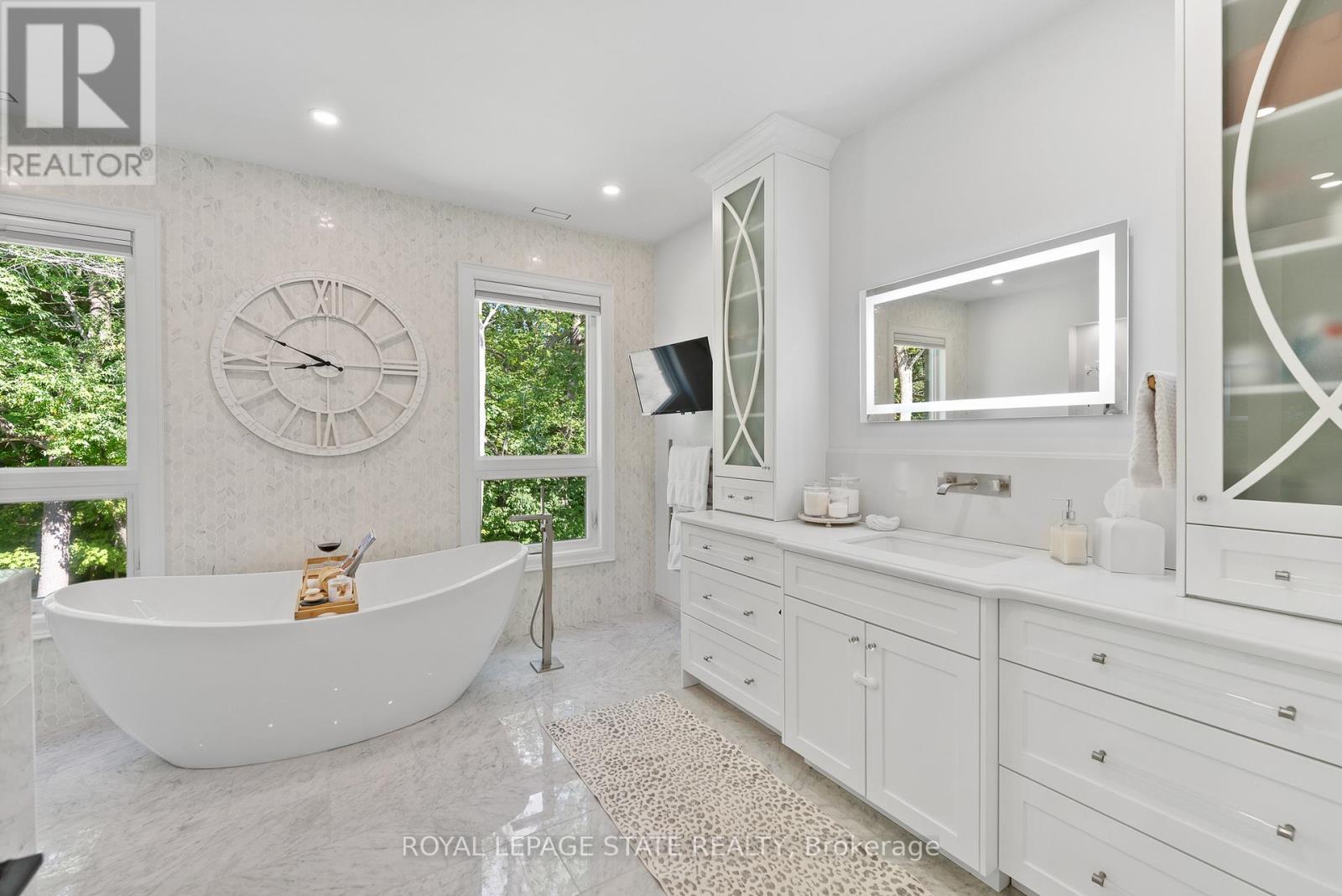 1067 Jerseyville Road W, Hamilton (Ancaster), Ontario  L0R 1R0 - Photo 24 - X13010972