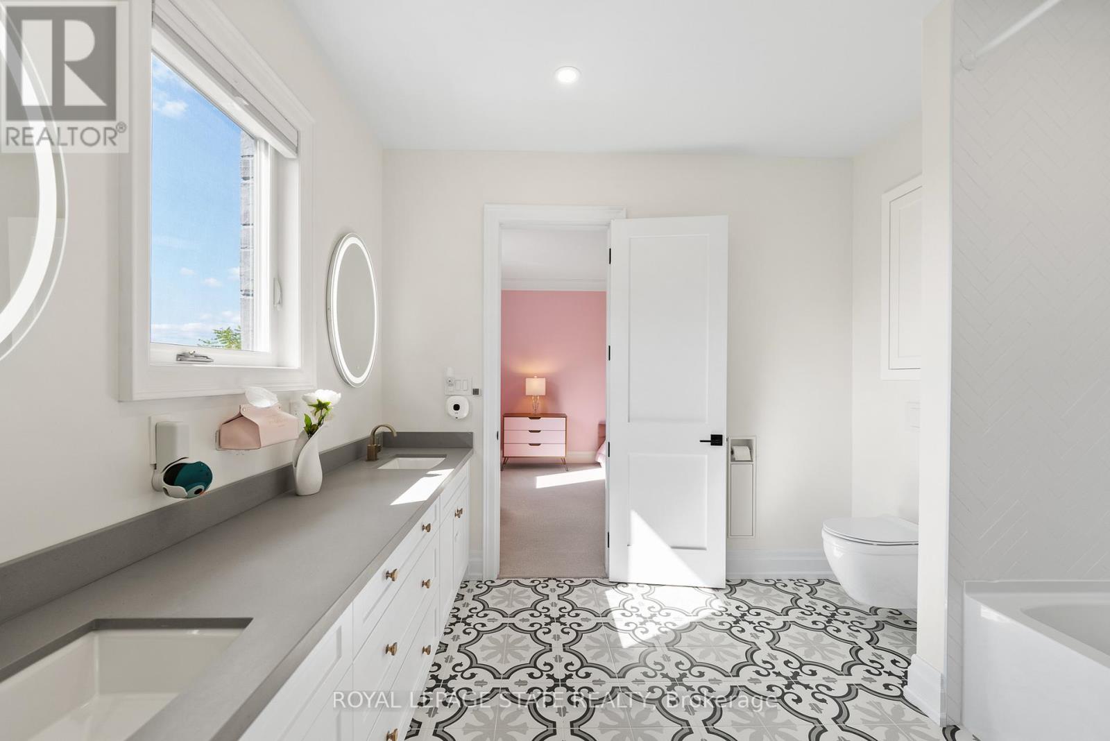 1067 Jerseyville Road W, Hamilton (Ancaster), Ontario  L0R 1R0 - Photo 30 - X13010972