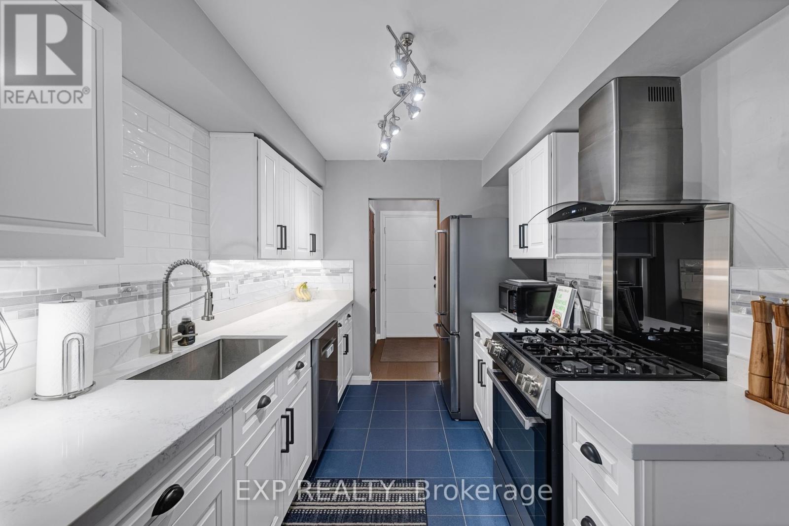 164 Colborne Street W, Kawartha Lakes, Ontario  K9V 5Z8 - Photo 9 - X13011016