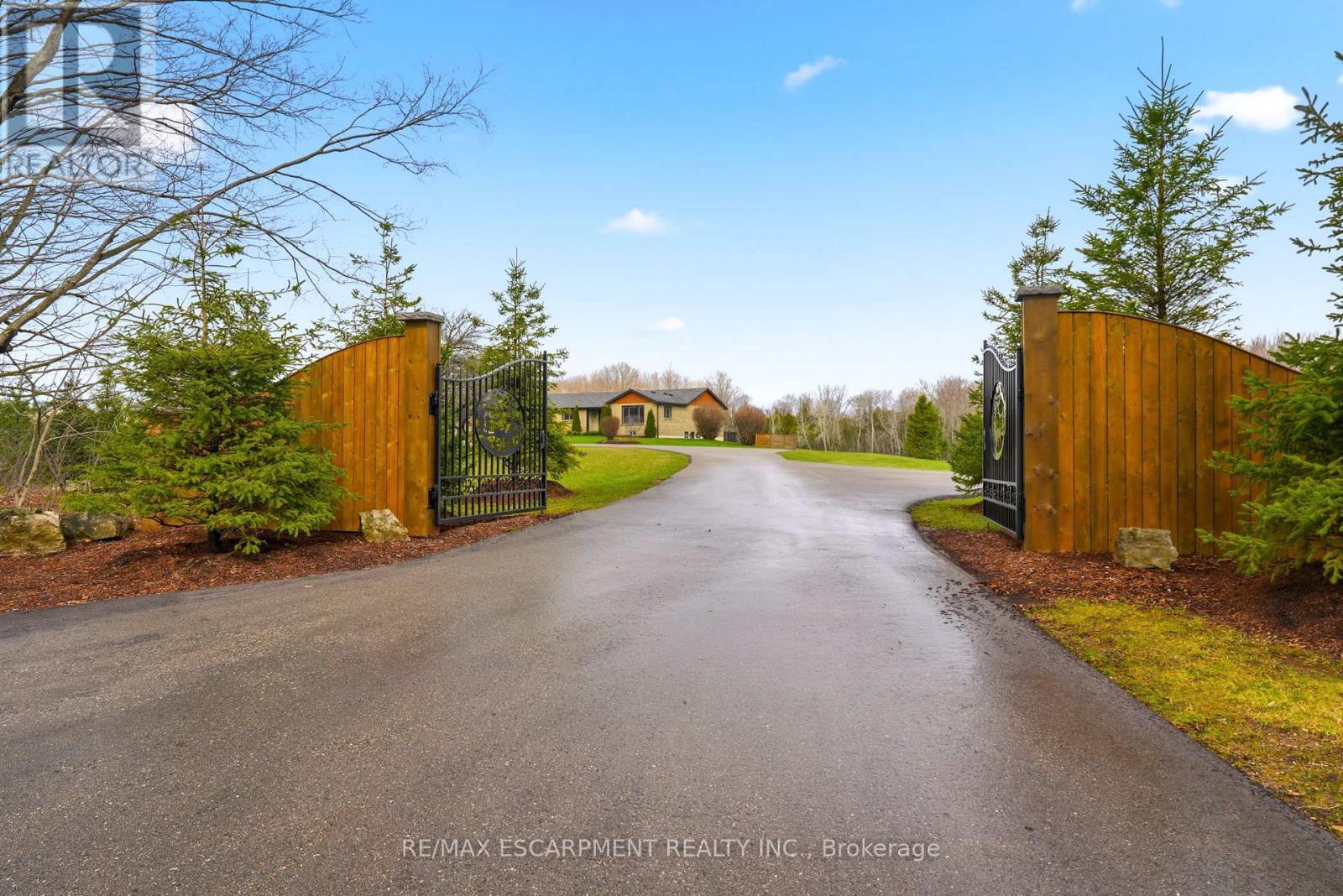 1371 10th Concession Road W, Hamilton, Ontario  N0B 2J0 - Photo 5 - X13011088